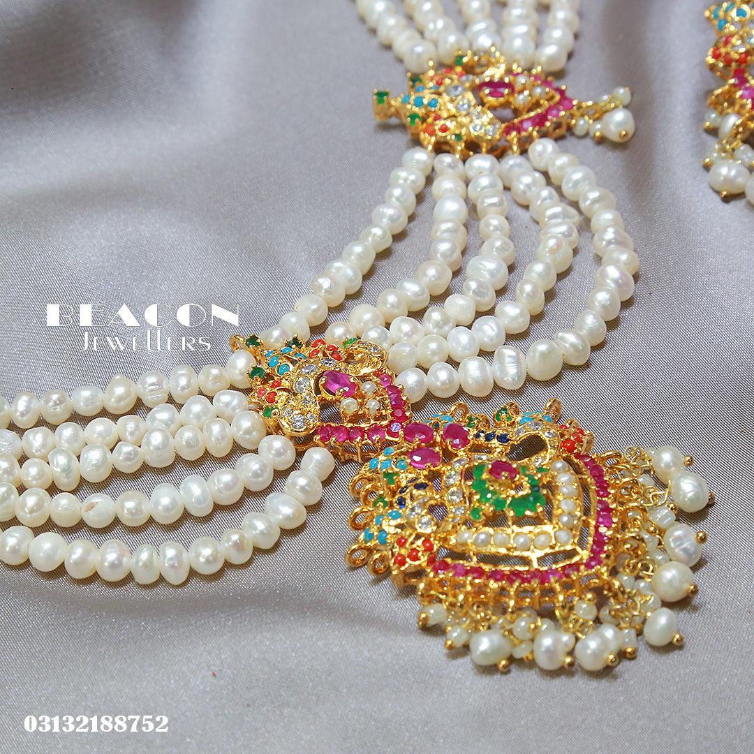 Necklace with Bindi and Earrings 08