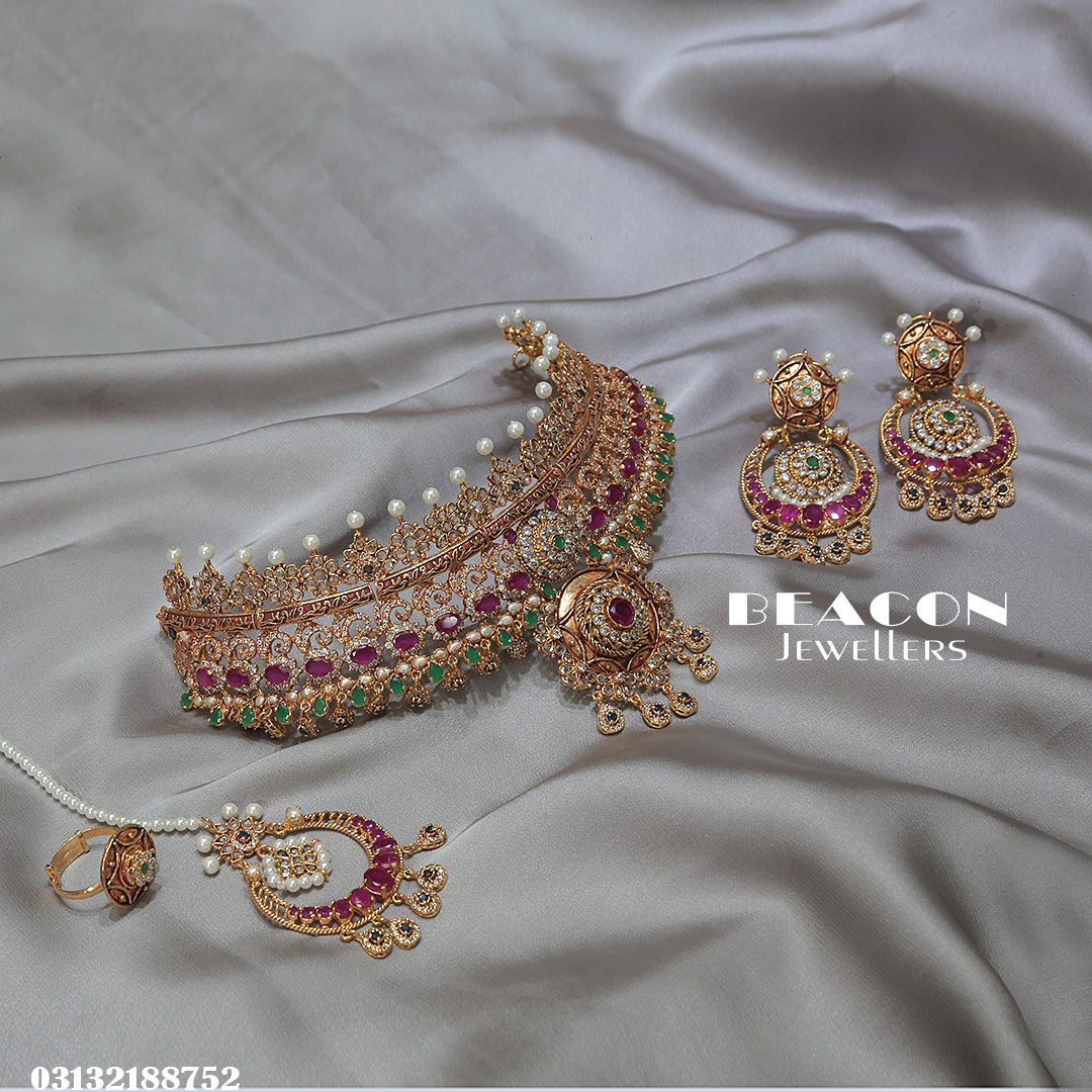 Choker Set in Ruby, Jade, Pearls and Zircons