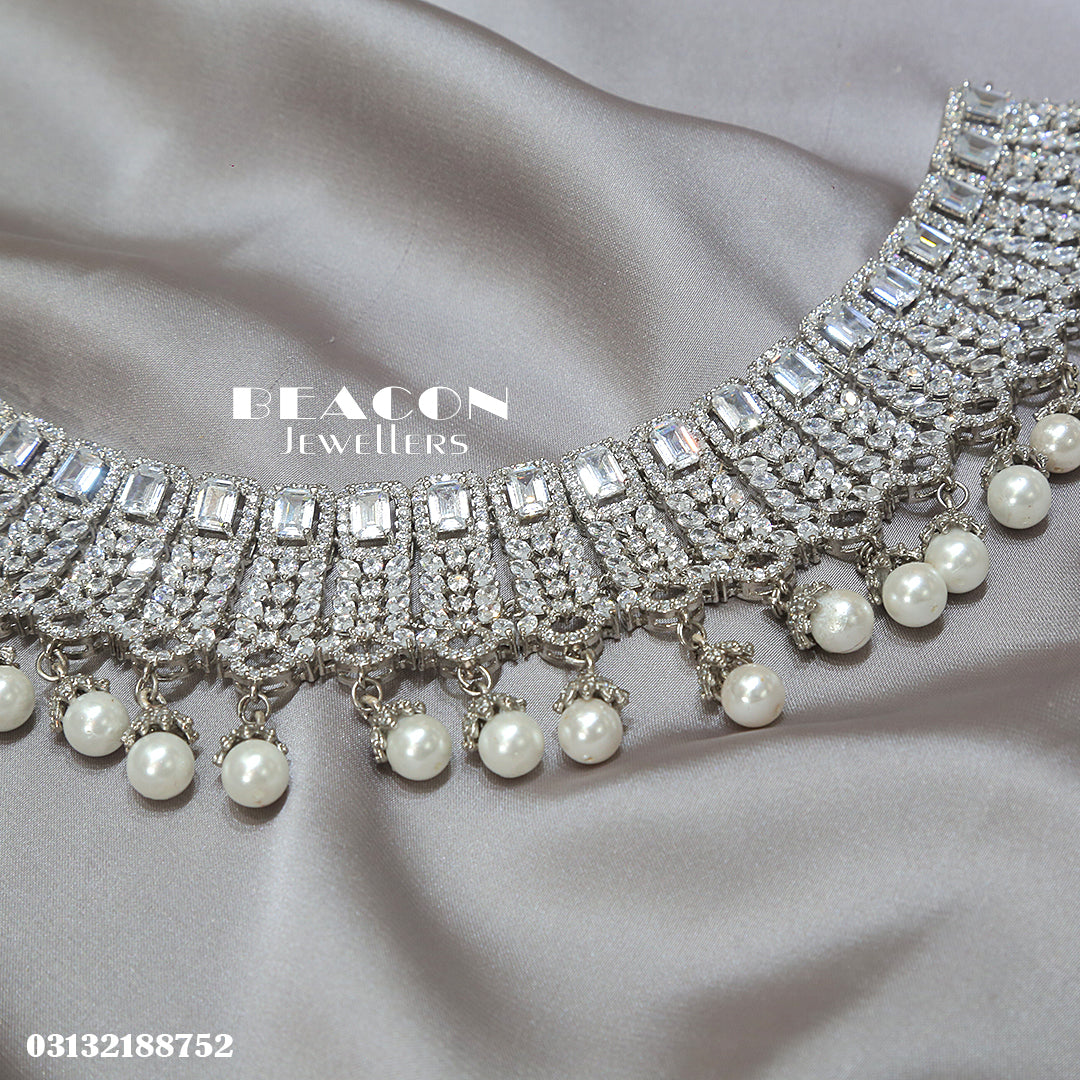 Necklace Set with Tika Earrings