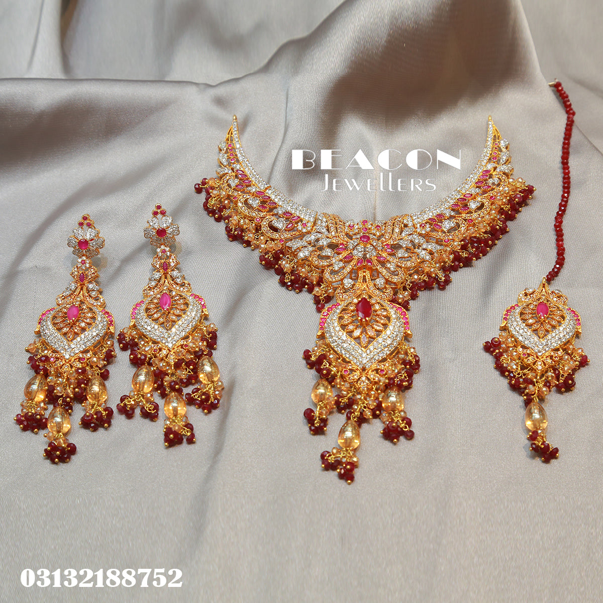 Necklace Set With Earrings Tika