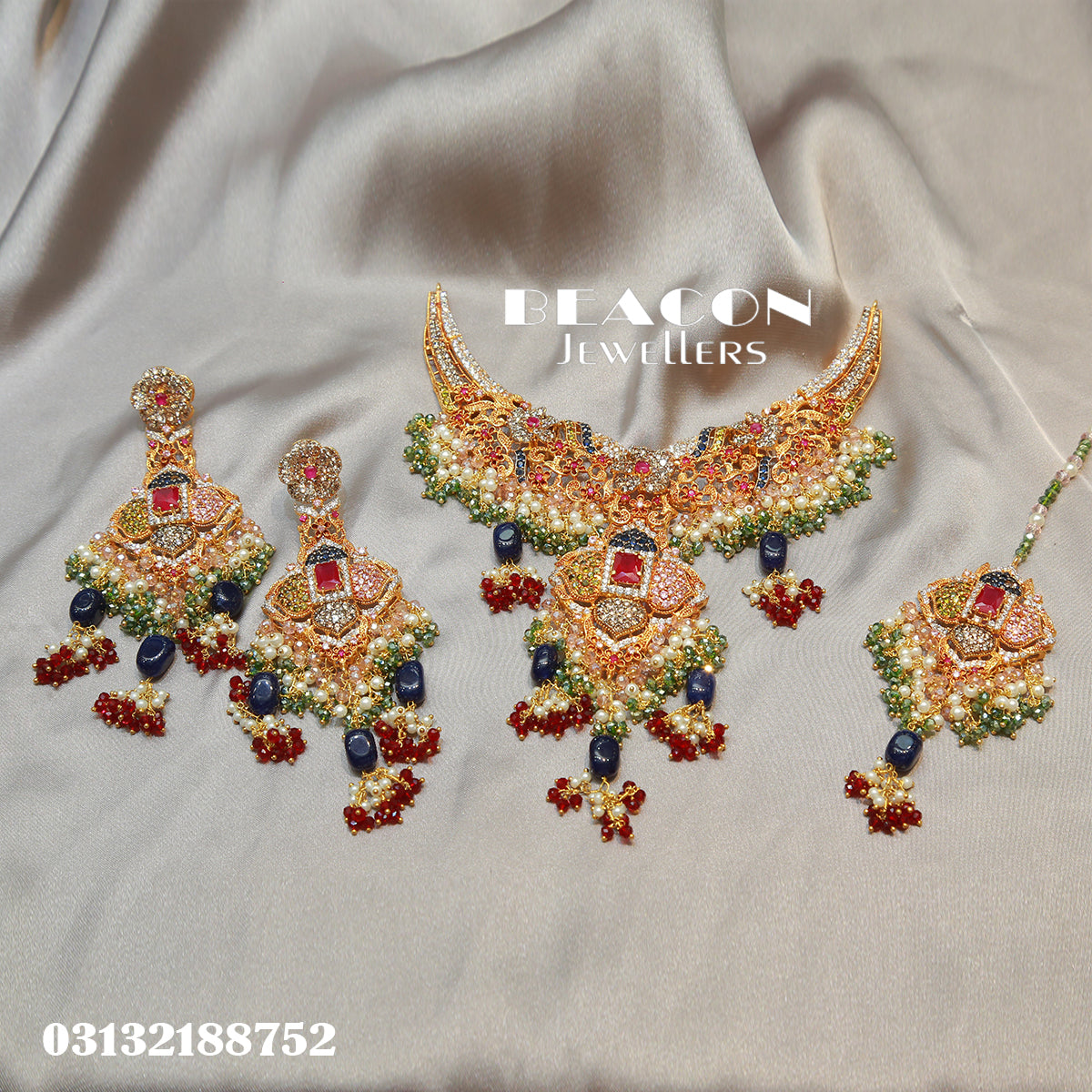 Necklace Set WIth Earrings Tika