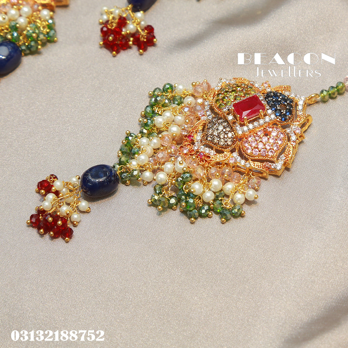 Necklace Set WIth Earrings Tika