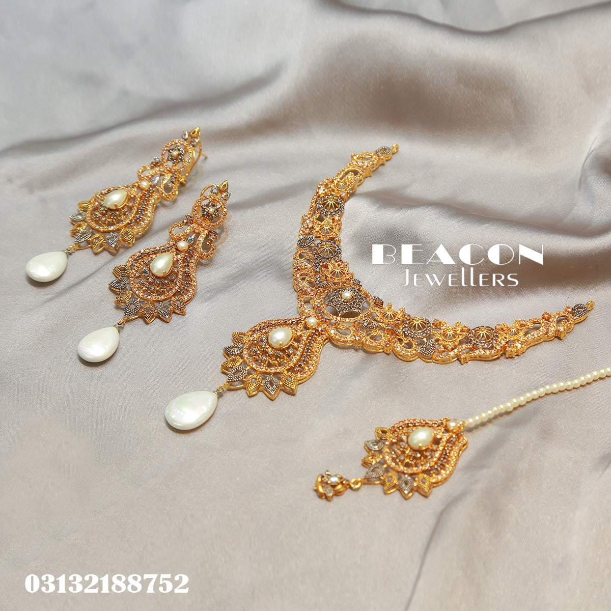 Necklace Set With Tika Earrings