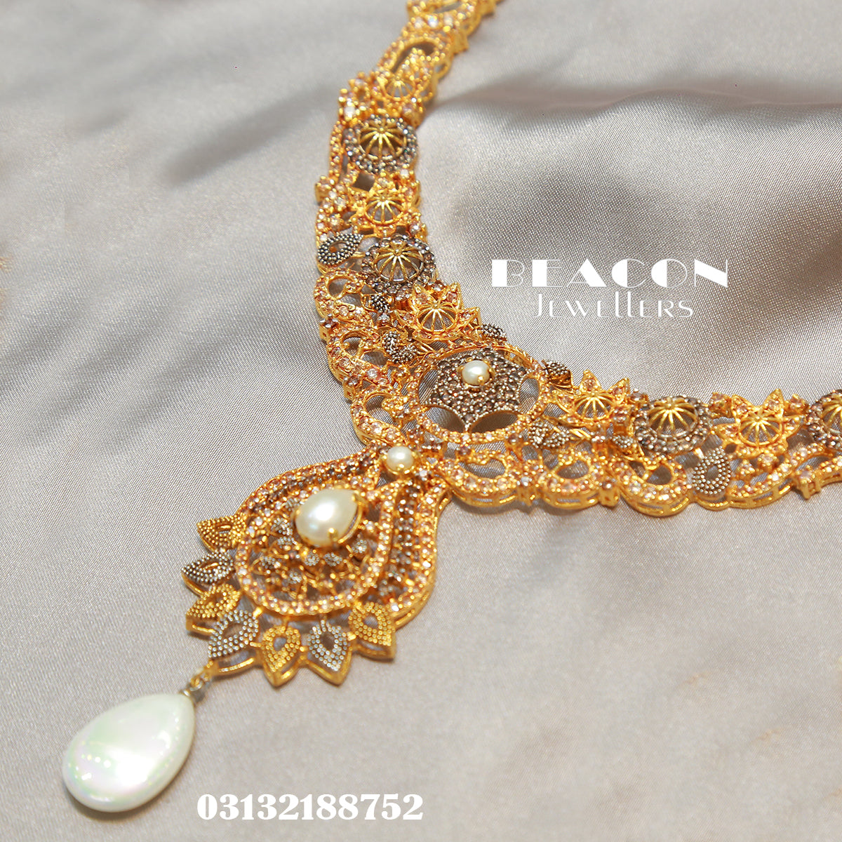 Necklace Set With Tika Earrings