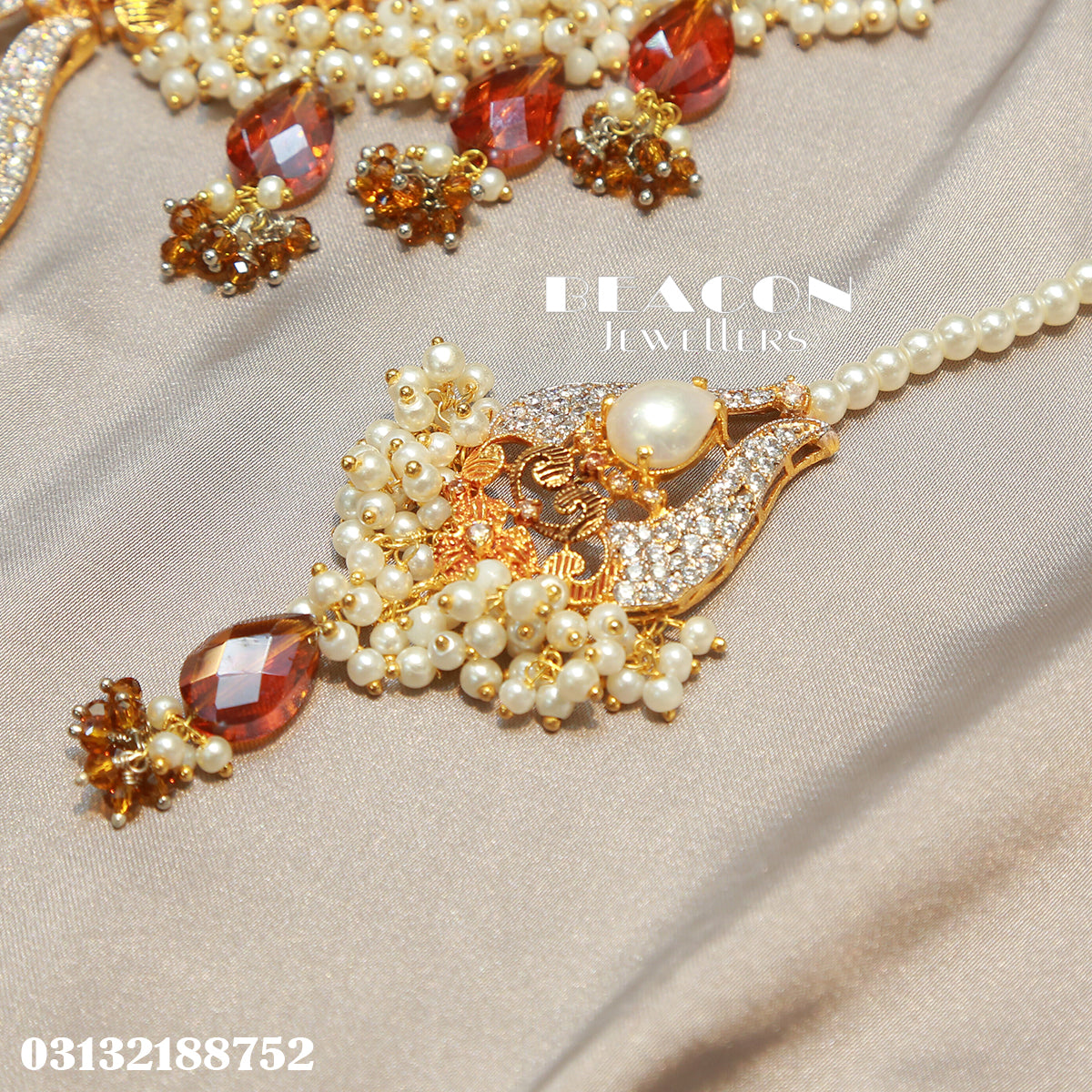 Necklace Set WIth Earrings Tika