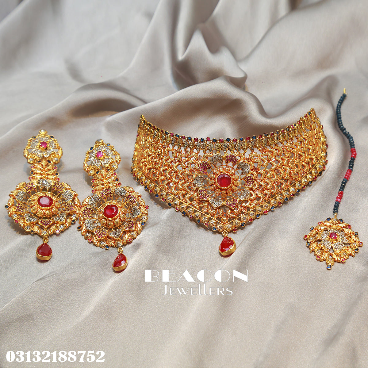 Choker Set With Earrings Tika