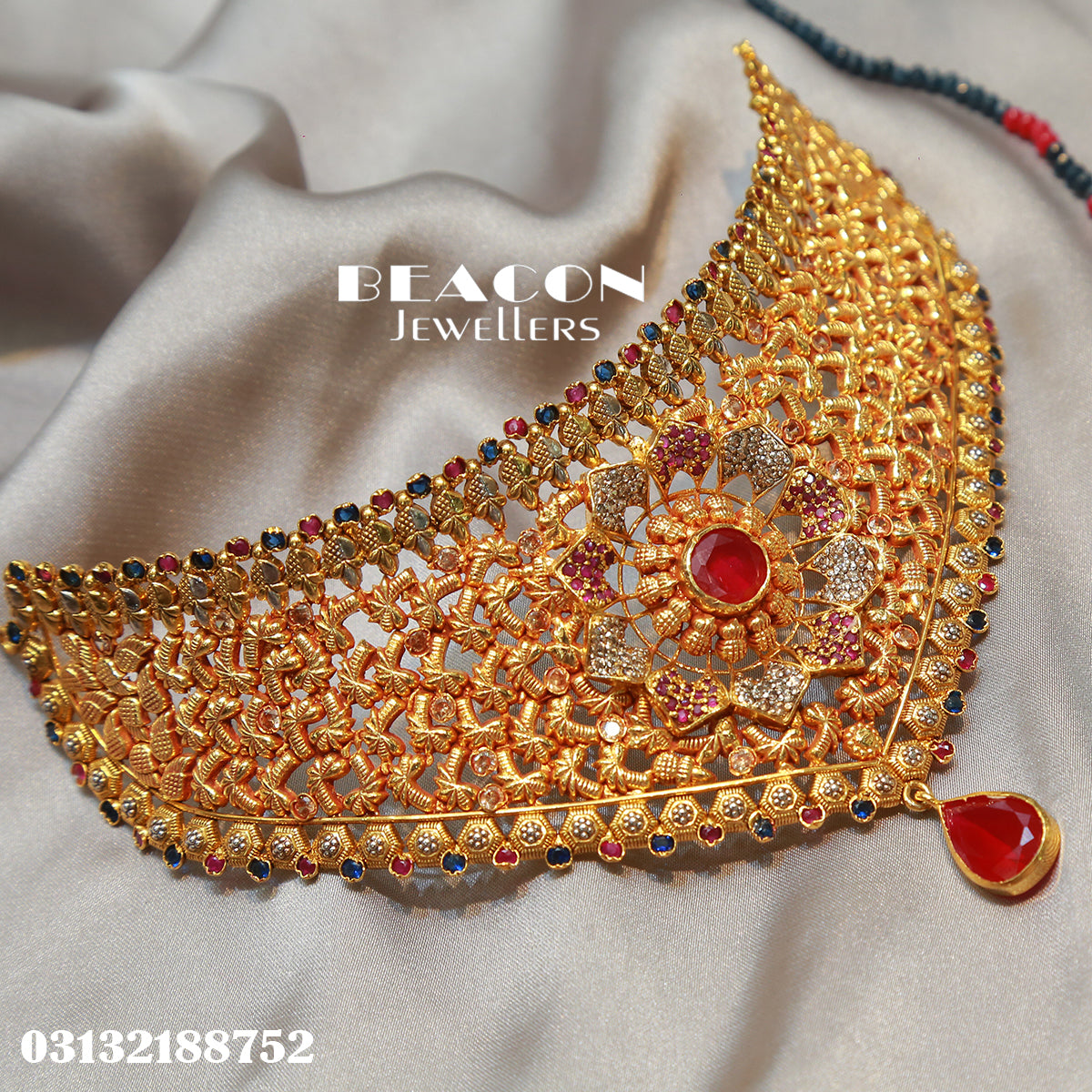 Choker Set With Earrings Tika