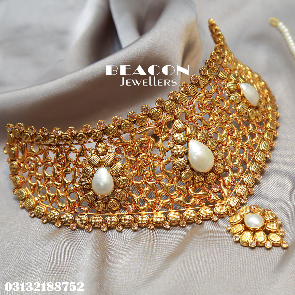 Choker Set With Tika Earrings Ring