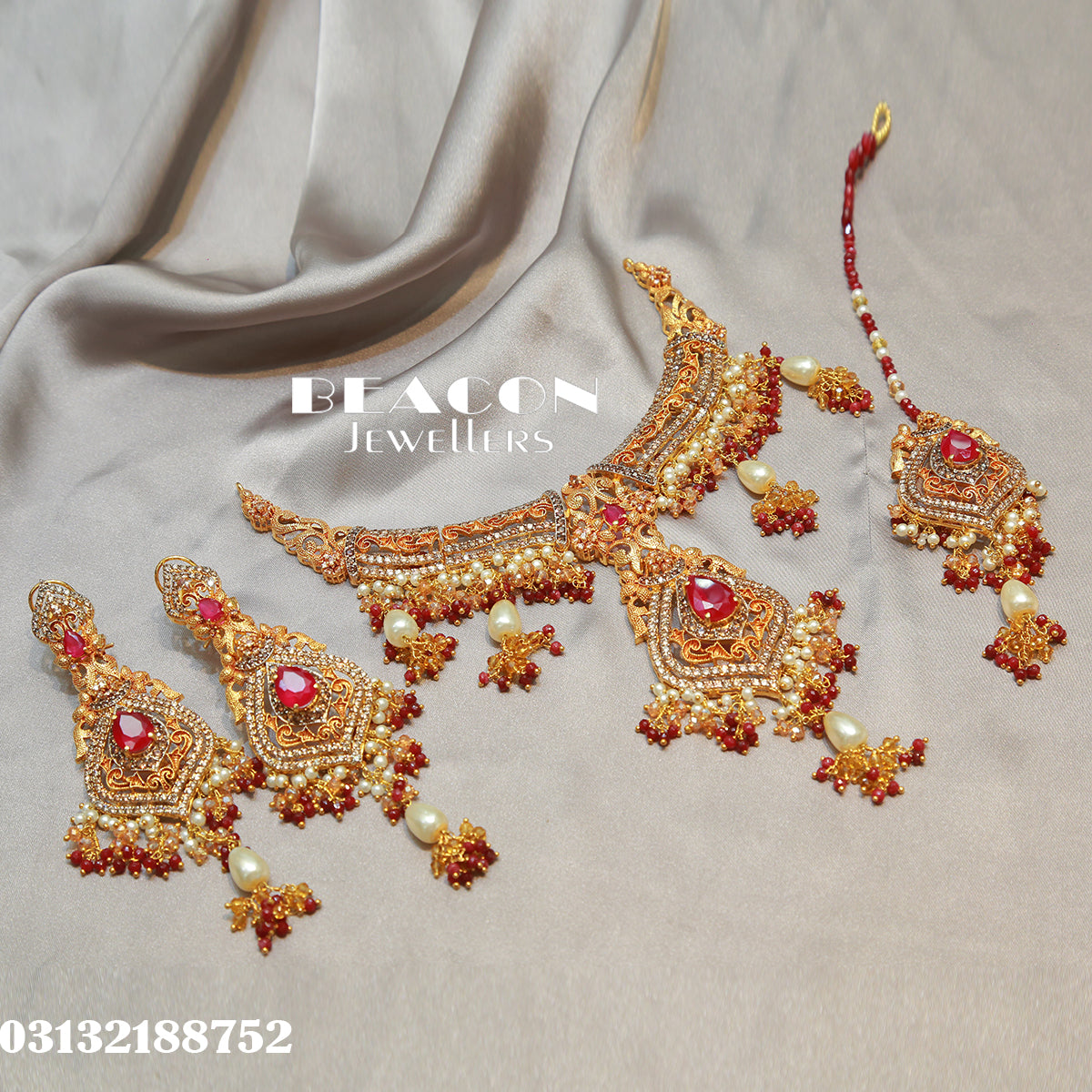Necklace Set With Earrings TIka