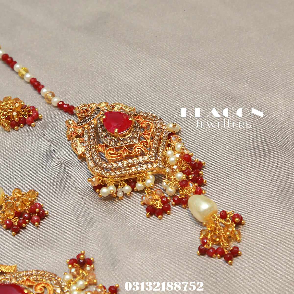 Necklace Set With Earrings TIka