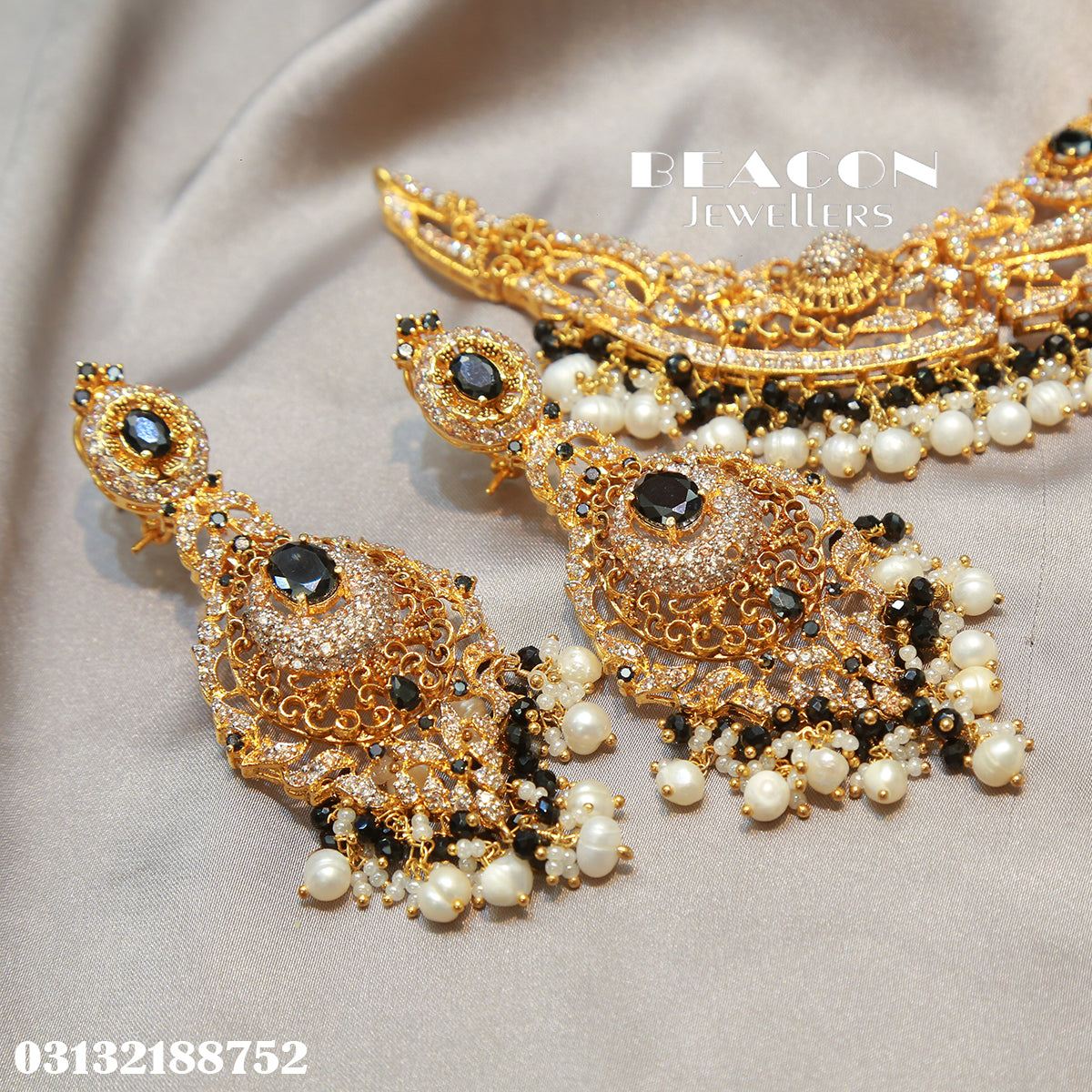Necklace Set With Tika Earrings