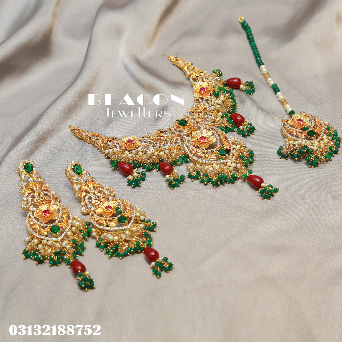 Necklace Set With Earrings Tika