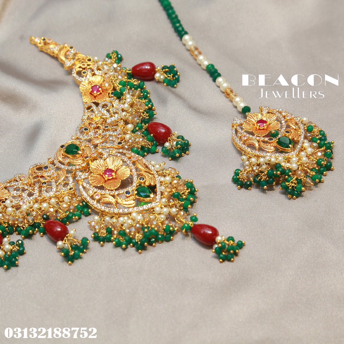 Necklace Set With Earrings Tika