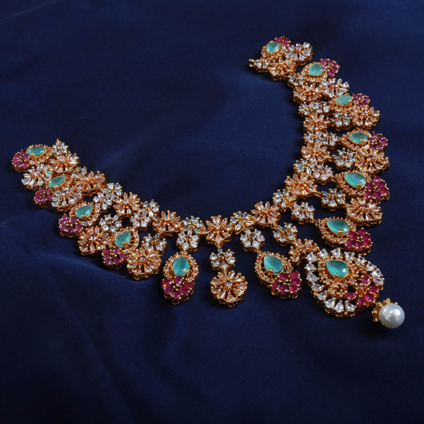 Necklace Set With Earrings Tika