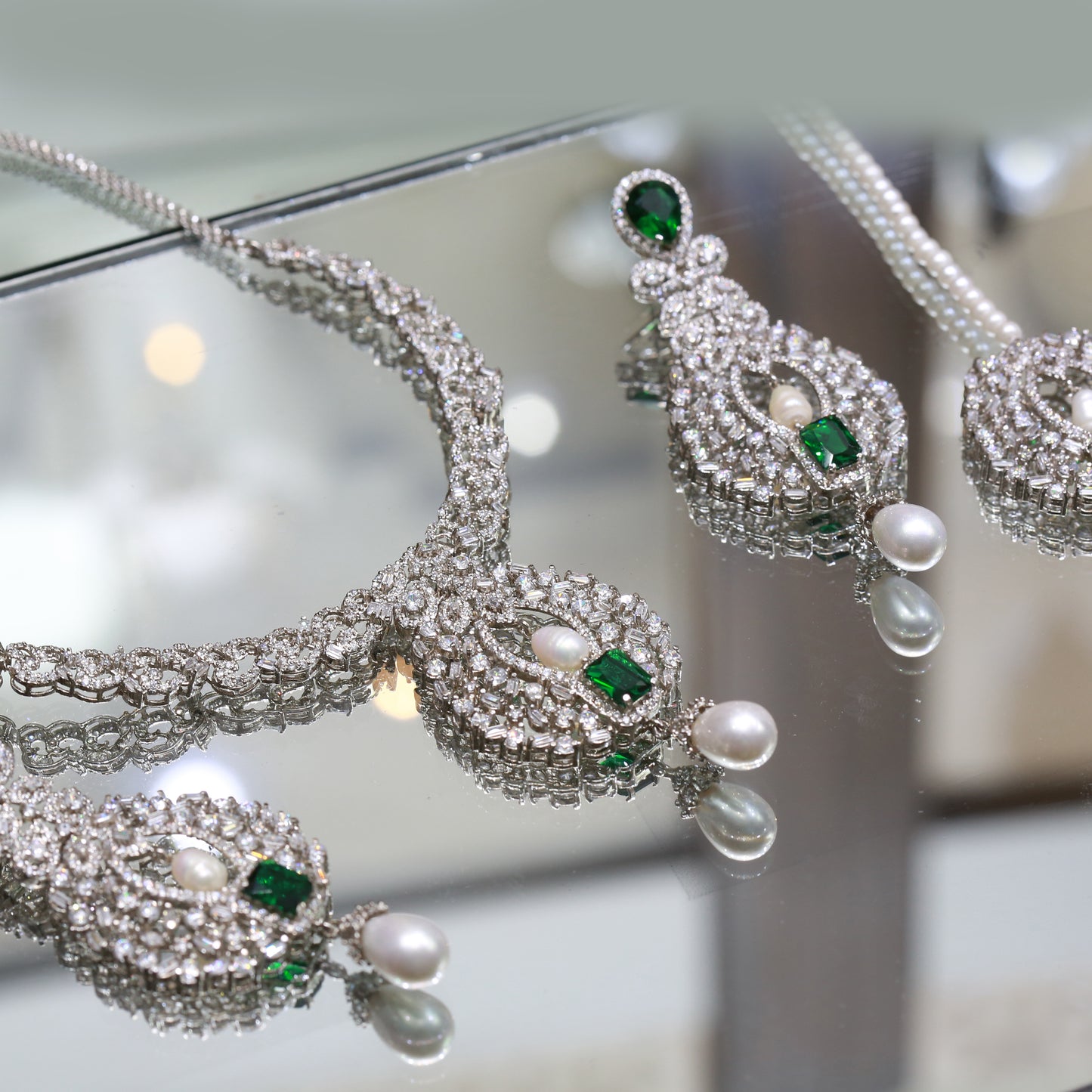 Necklace with Bindi and Earrings 54
