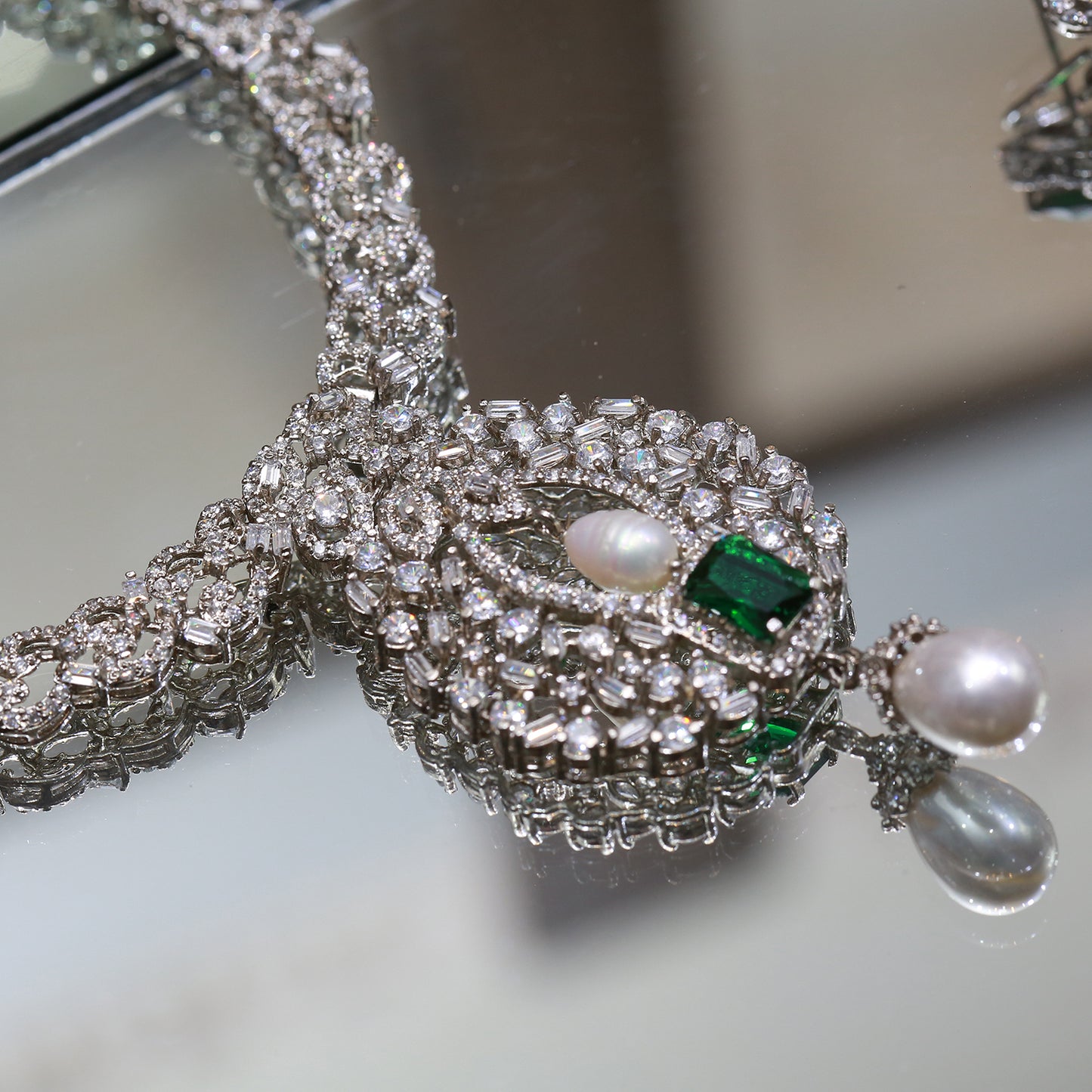 Necklace with Bindi and Earrings 54