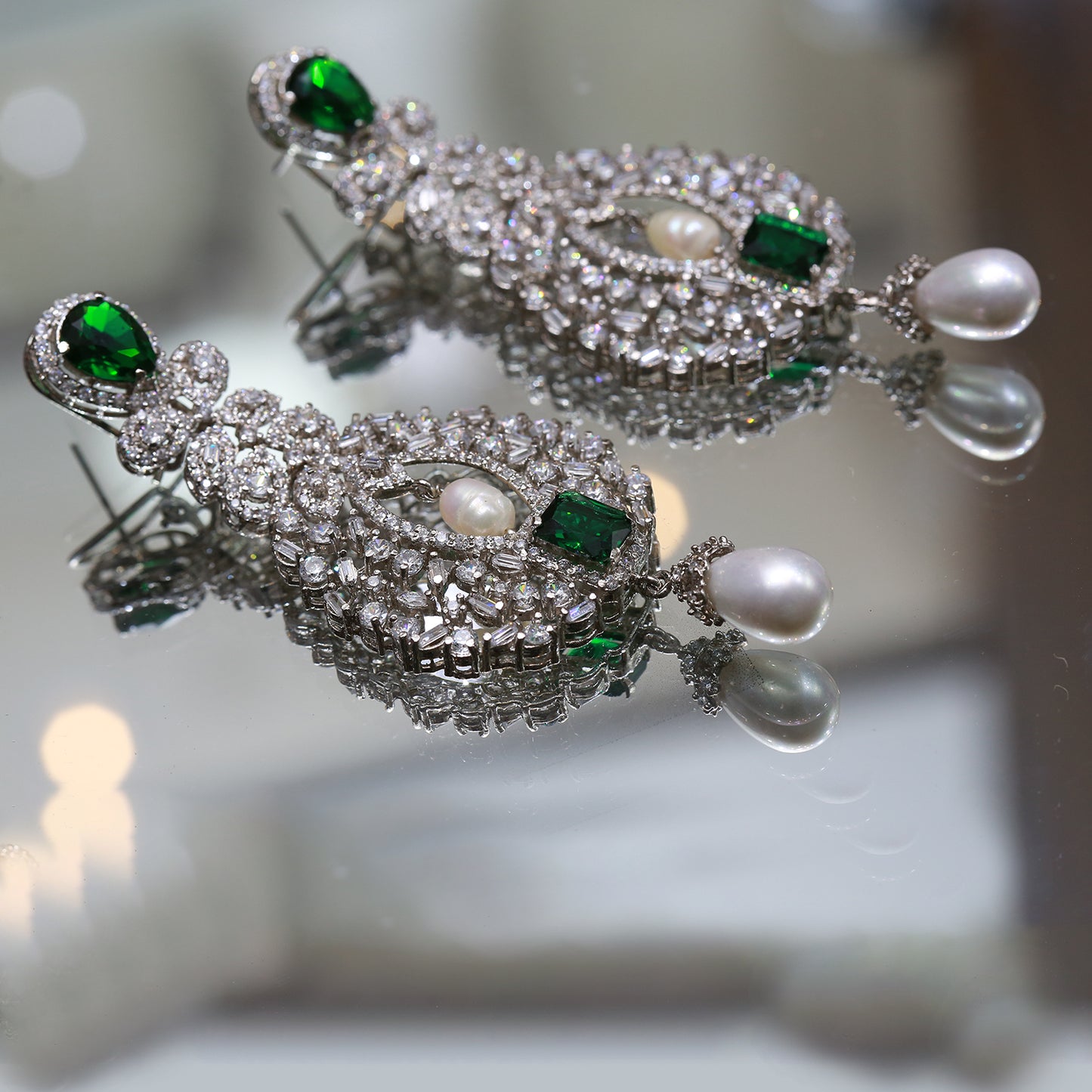 Necklace with Bindi and Earrings 54