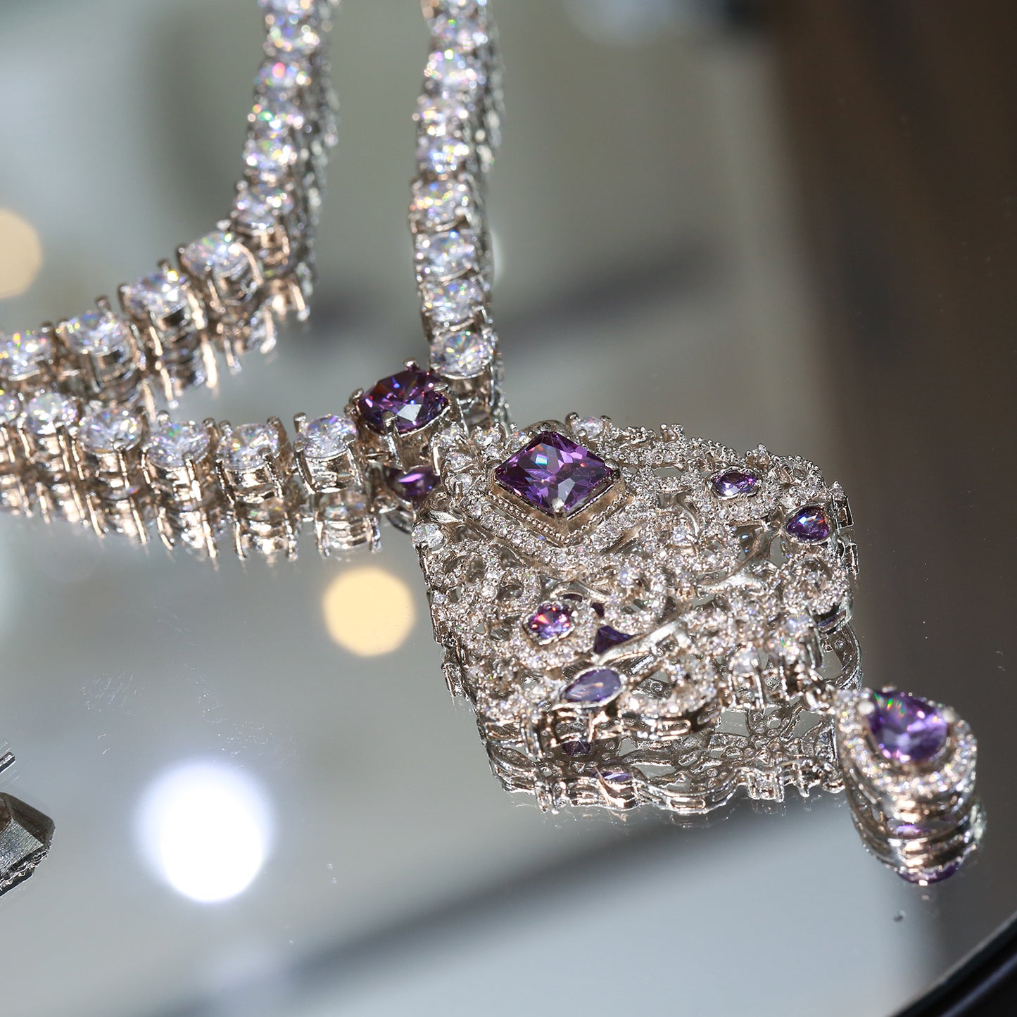 Necklace Set with Tika Earrings