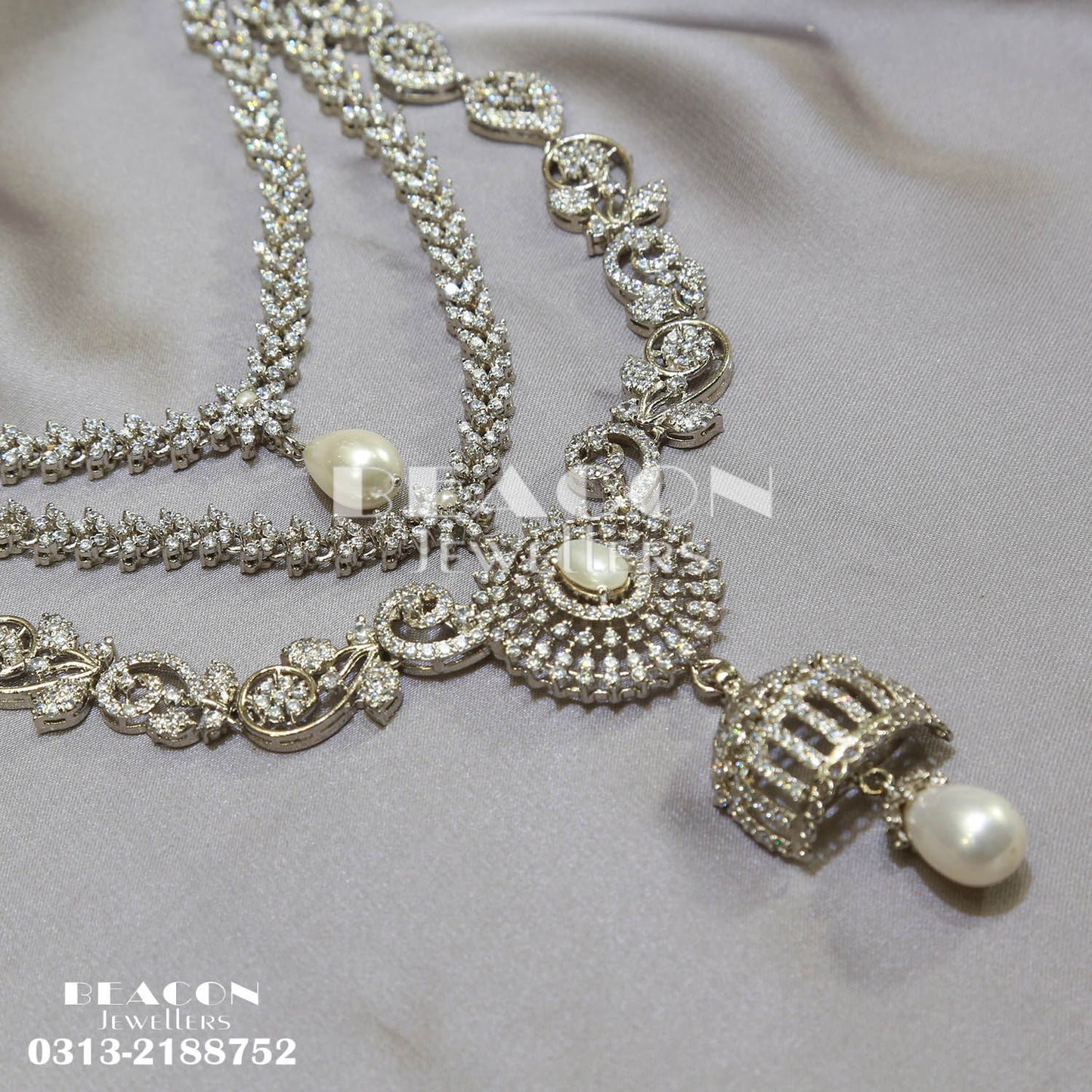 Necklace Set With Ring Tika and Earrings
