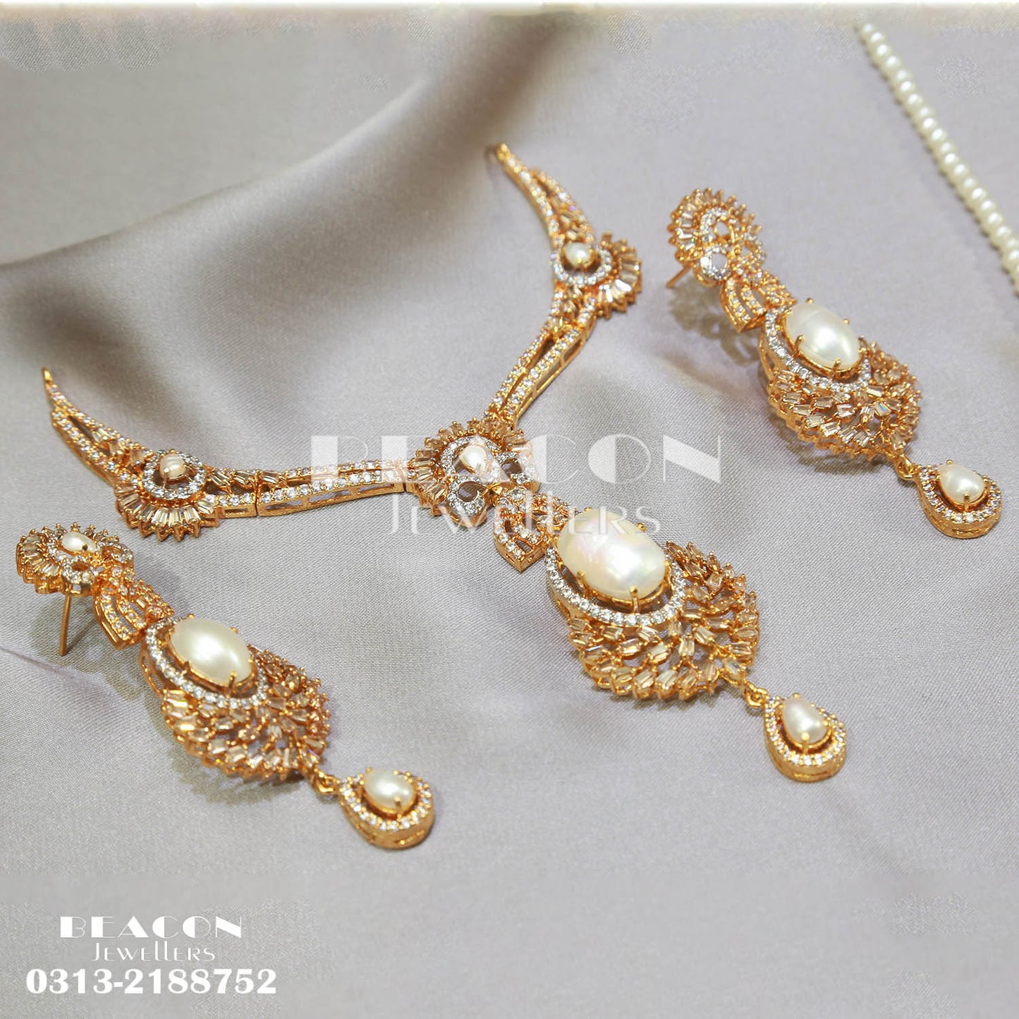 Necklace Set with Tika Earrings