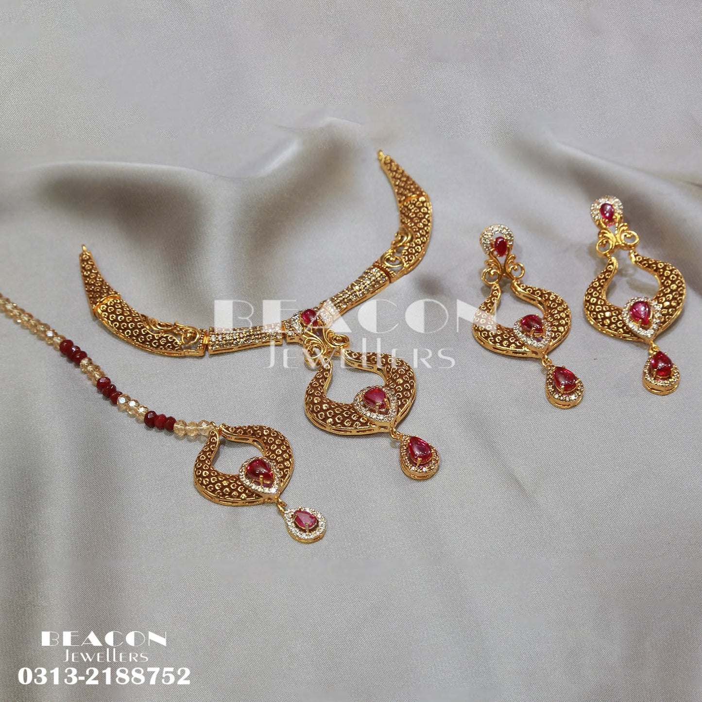 Necklace Set with Tika Earrings