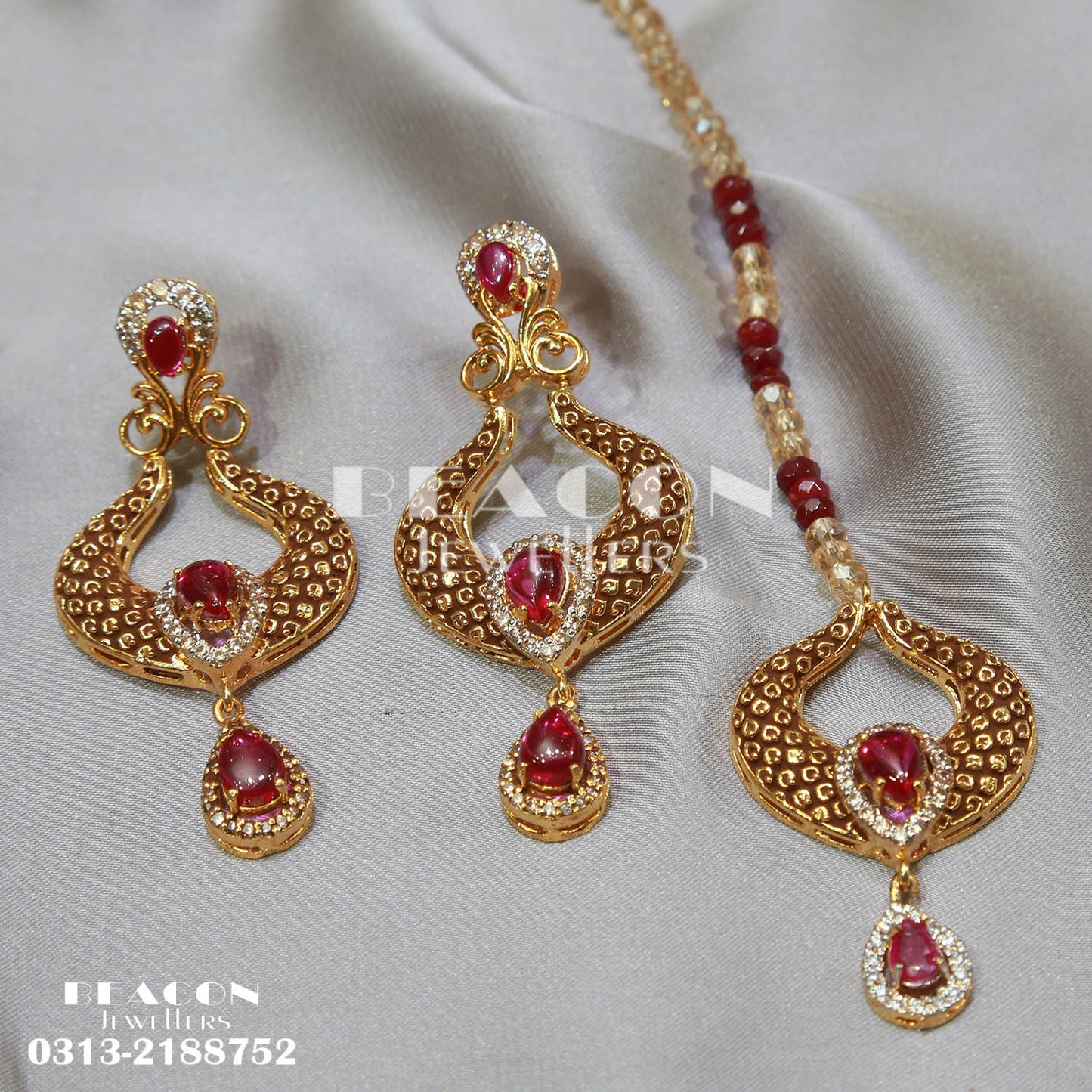 Necklace Set with Tika Earrings