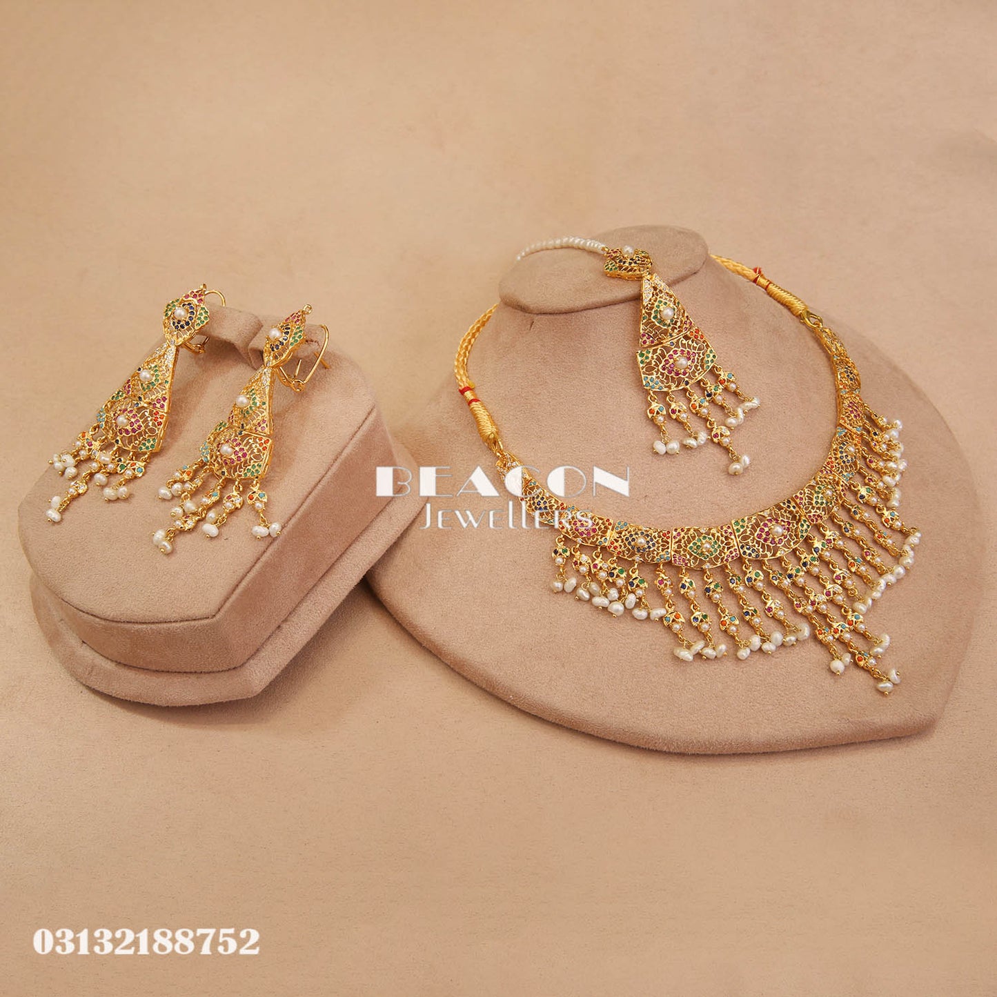 Necklace with Bindi and Earrings 76