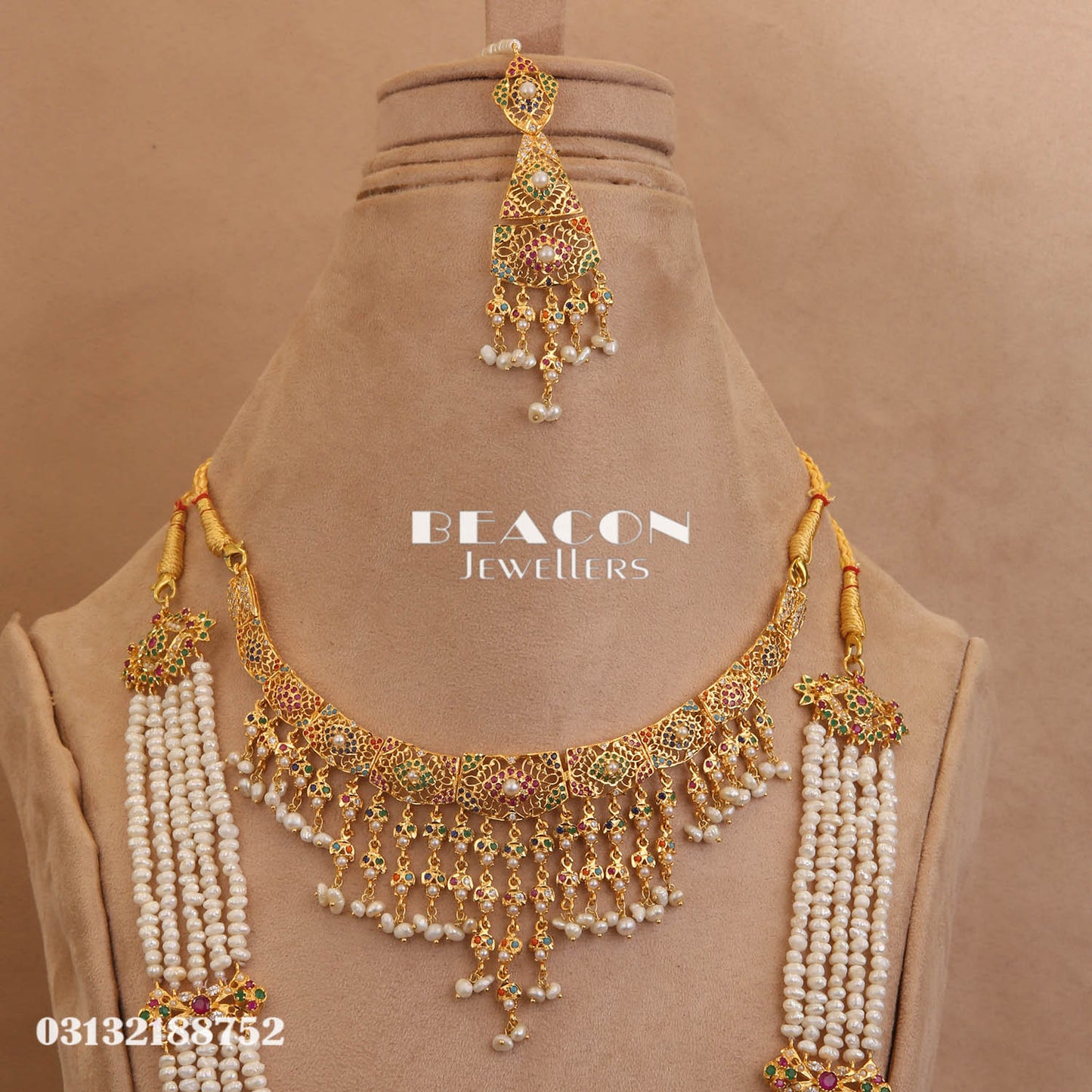 Necklace Maala Bindi and Earrings 10