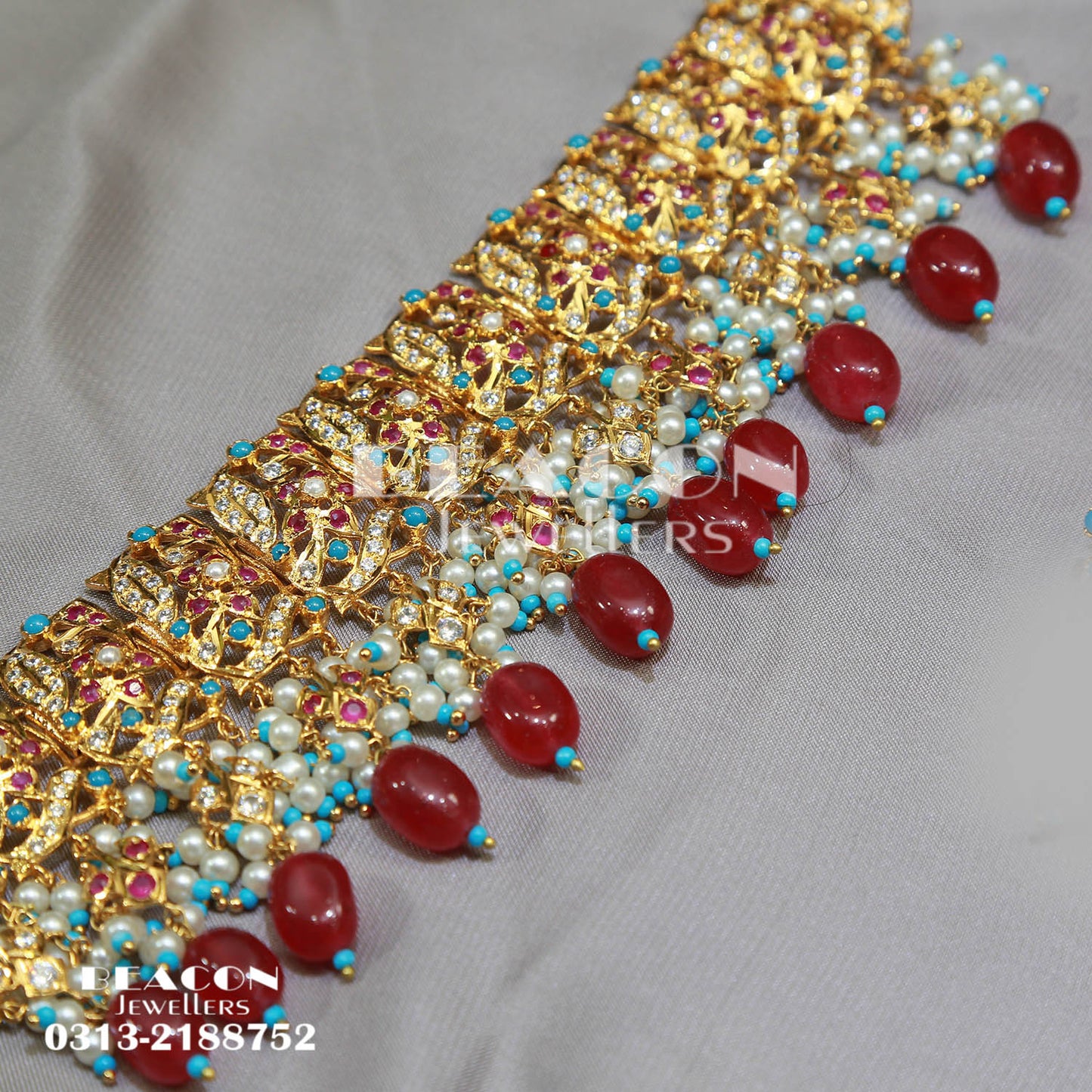 Choker with Bindi and Earrings 08