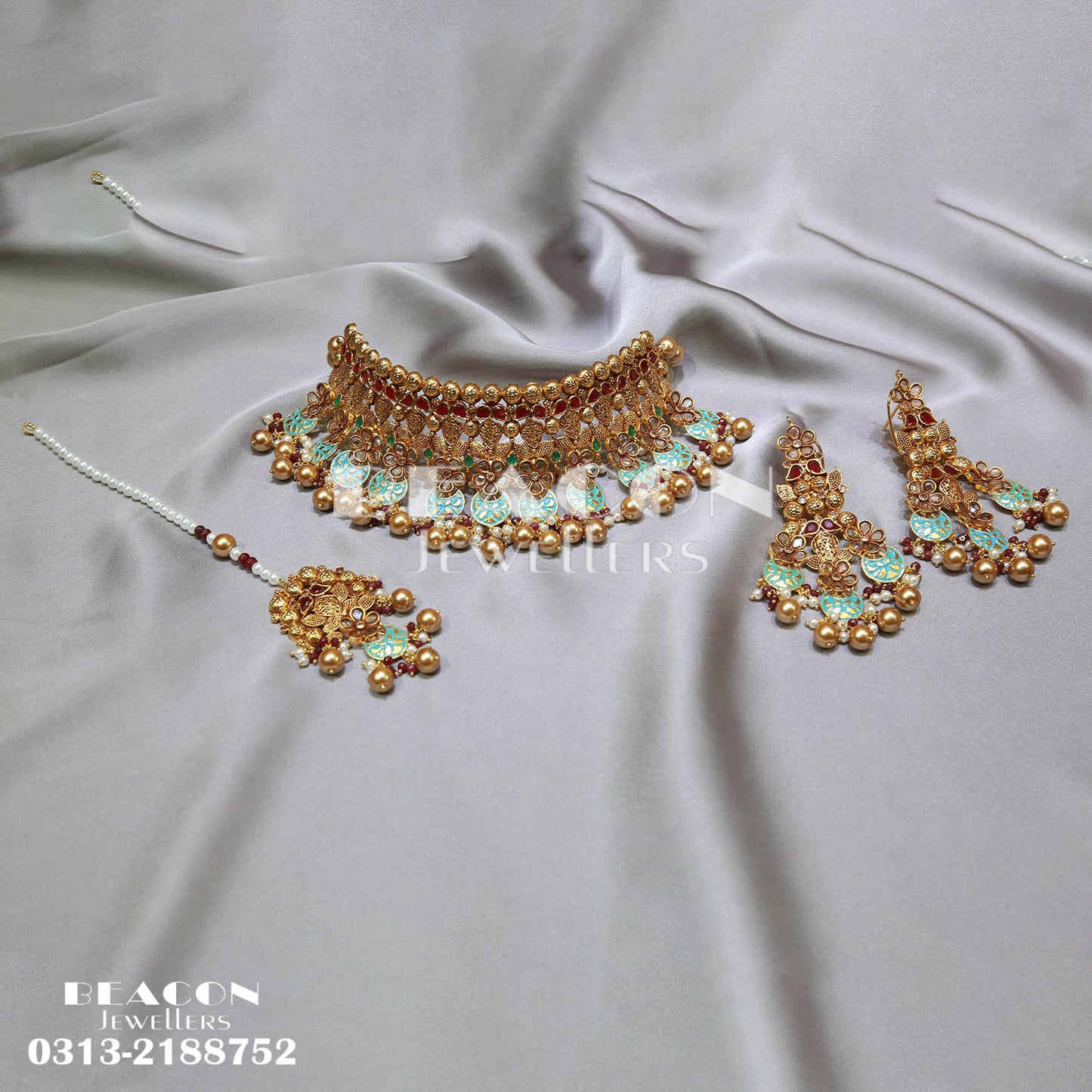 Choker Set In Mina