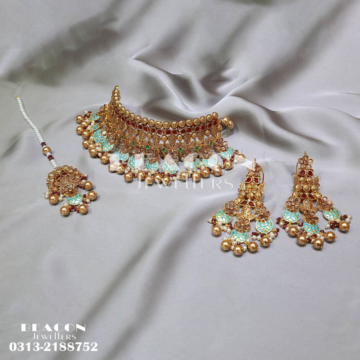 Choker Set In Mina