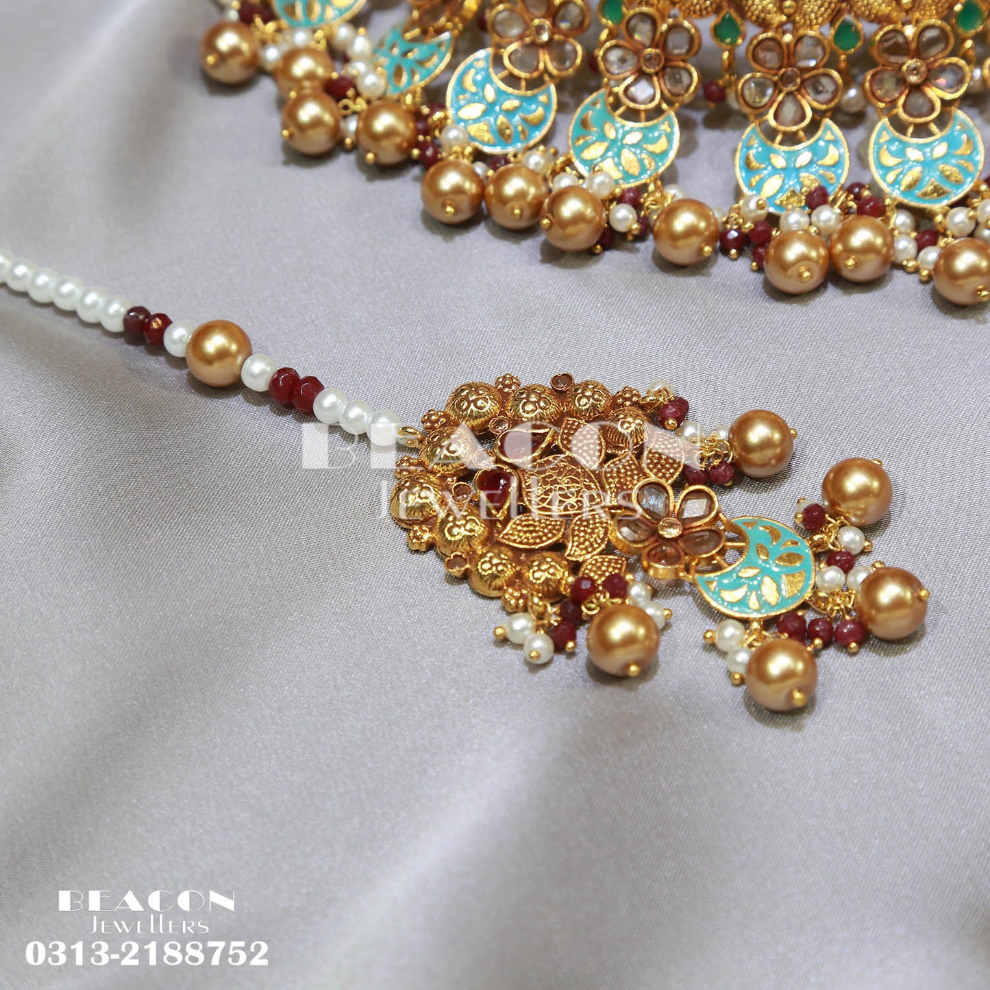 Choker Set In Mina