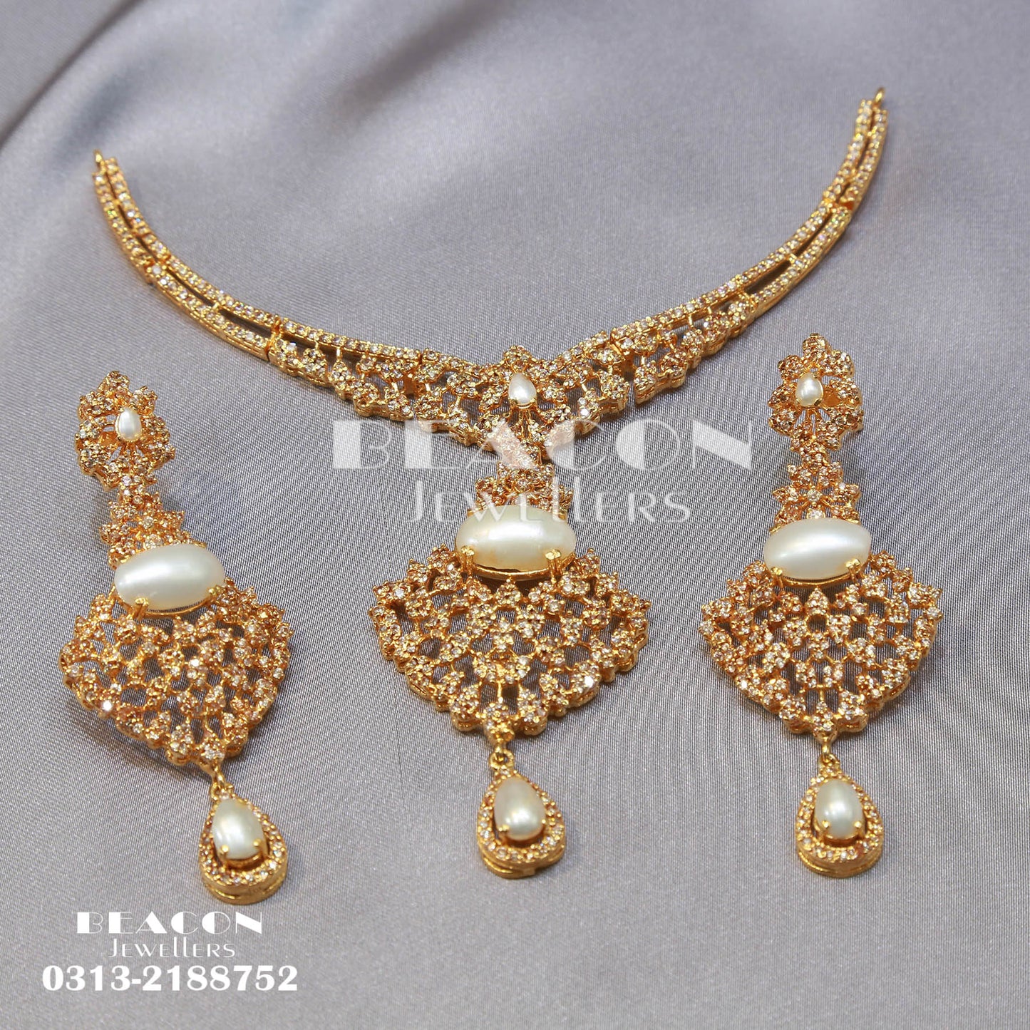 Necklace Set With Earning