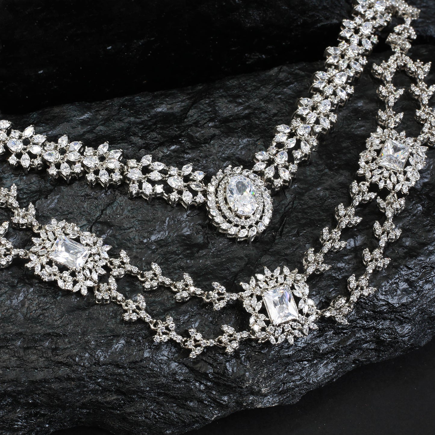 Necklace Set With Earrings and Tika ,Ring