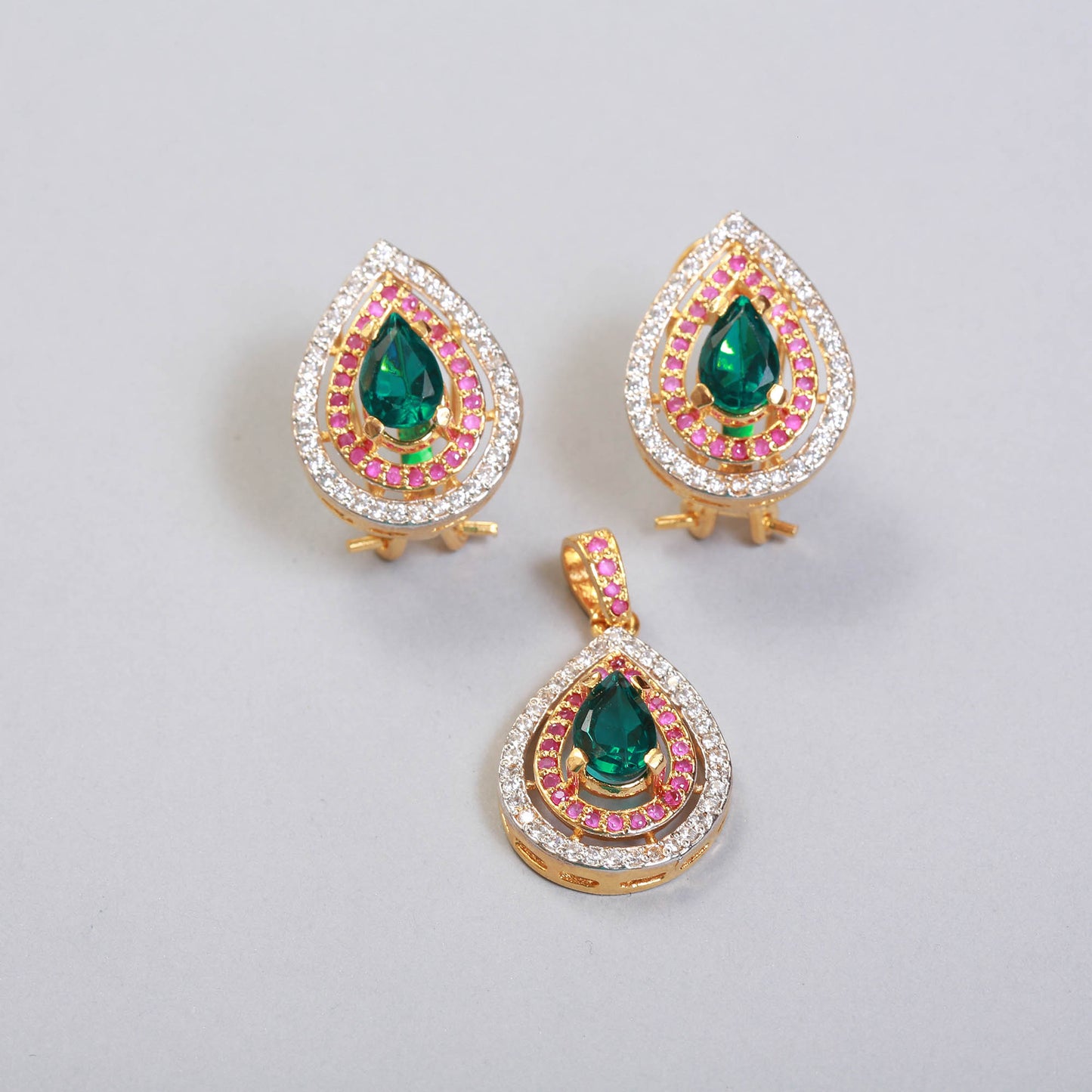 Pendant Set BA1063