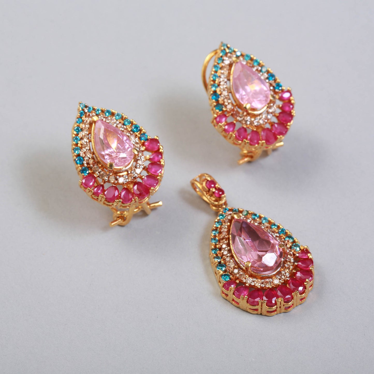 Pendant Set BA1067