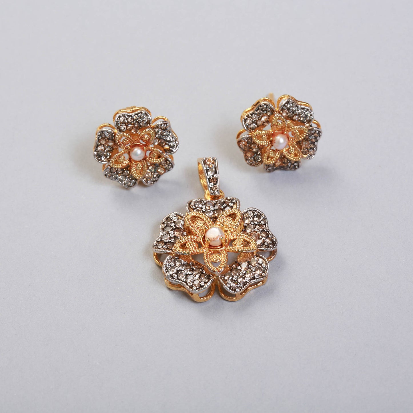Pendant Set BA1066