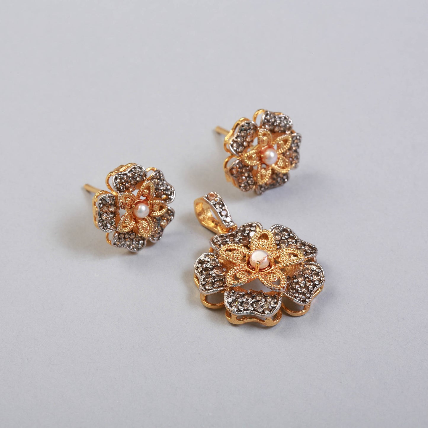 Pendant Set BA1066