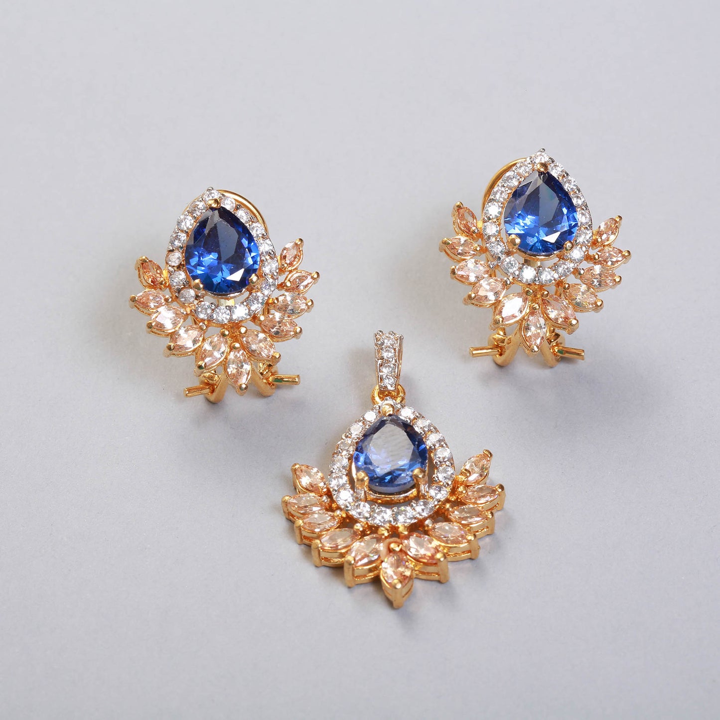 Pendant Set BA1068