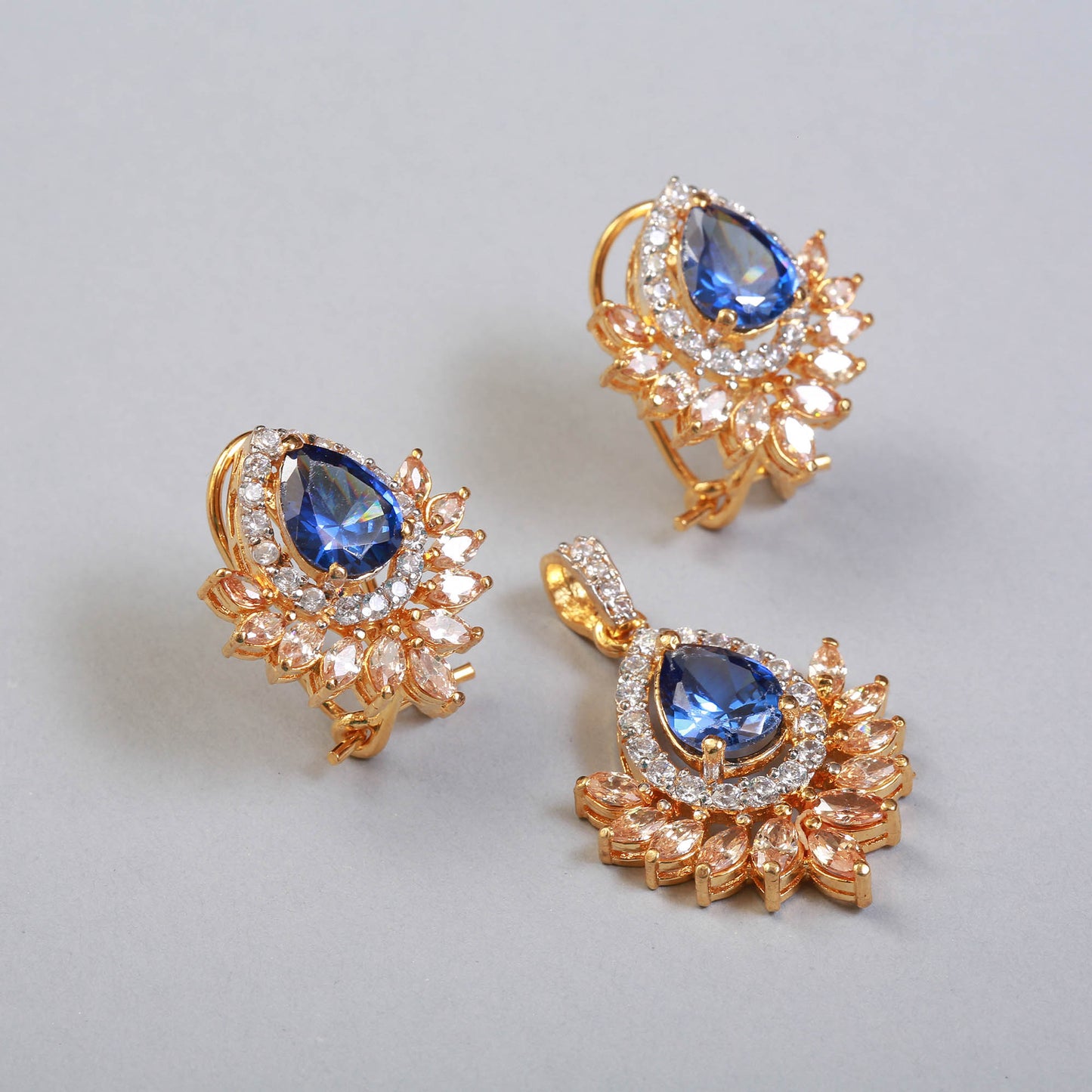 Pendant Set BA1068