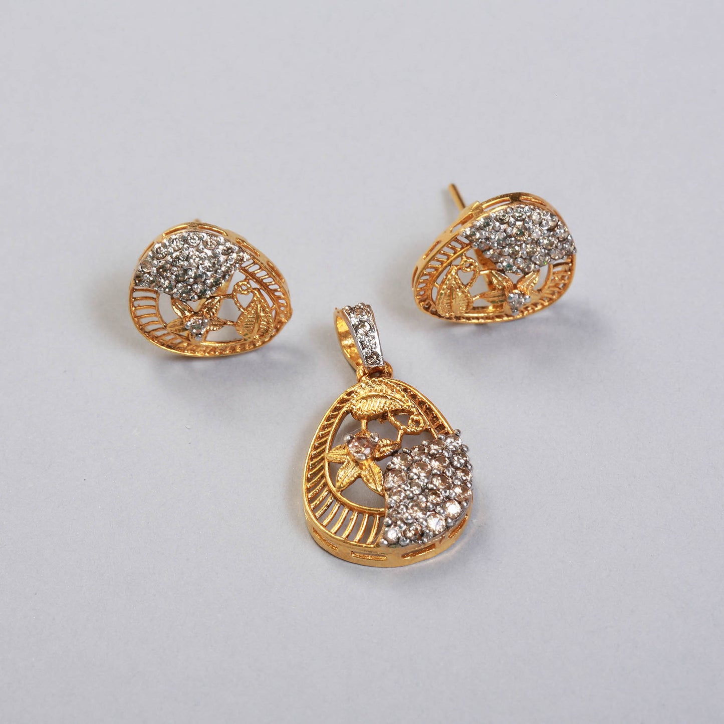 Pendant Set BA1080