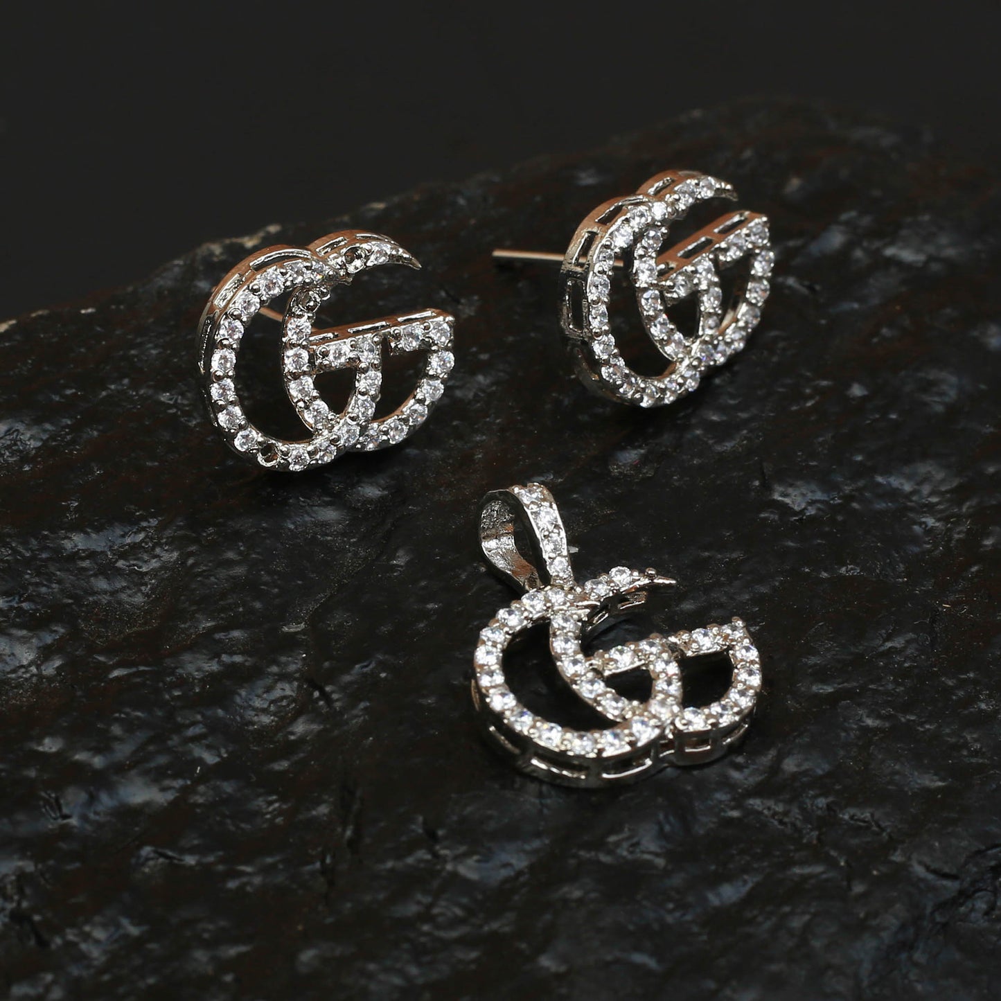 Pendant Set