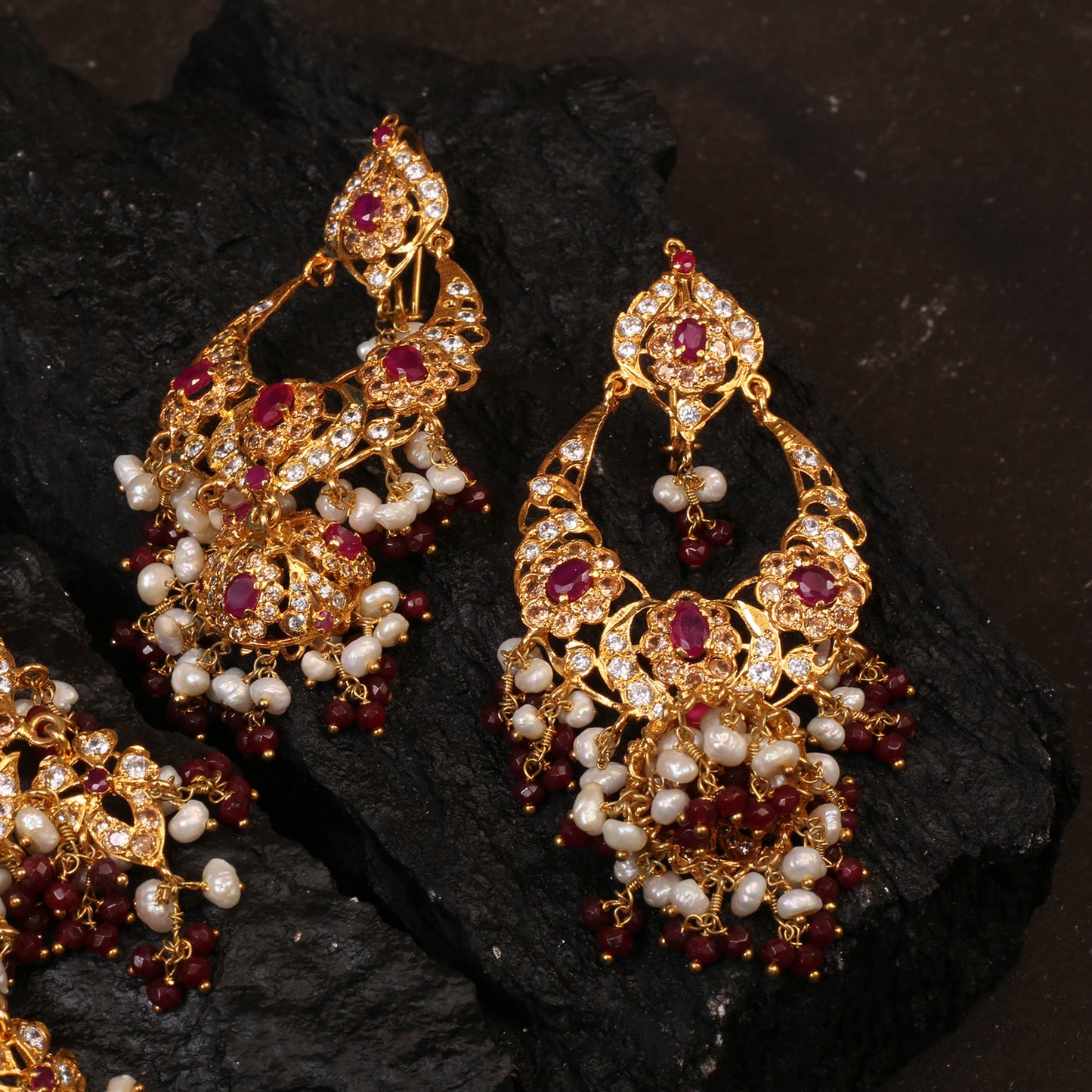 Necklace Set With Earrings and Tika