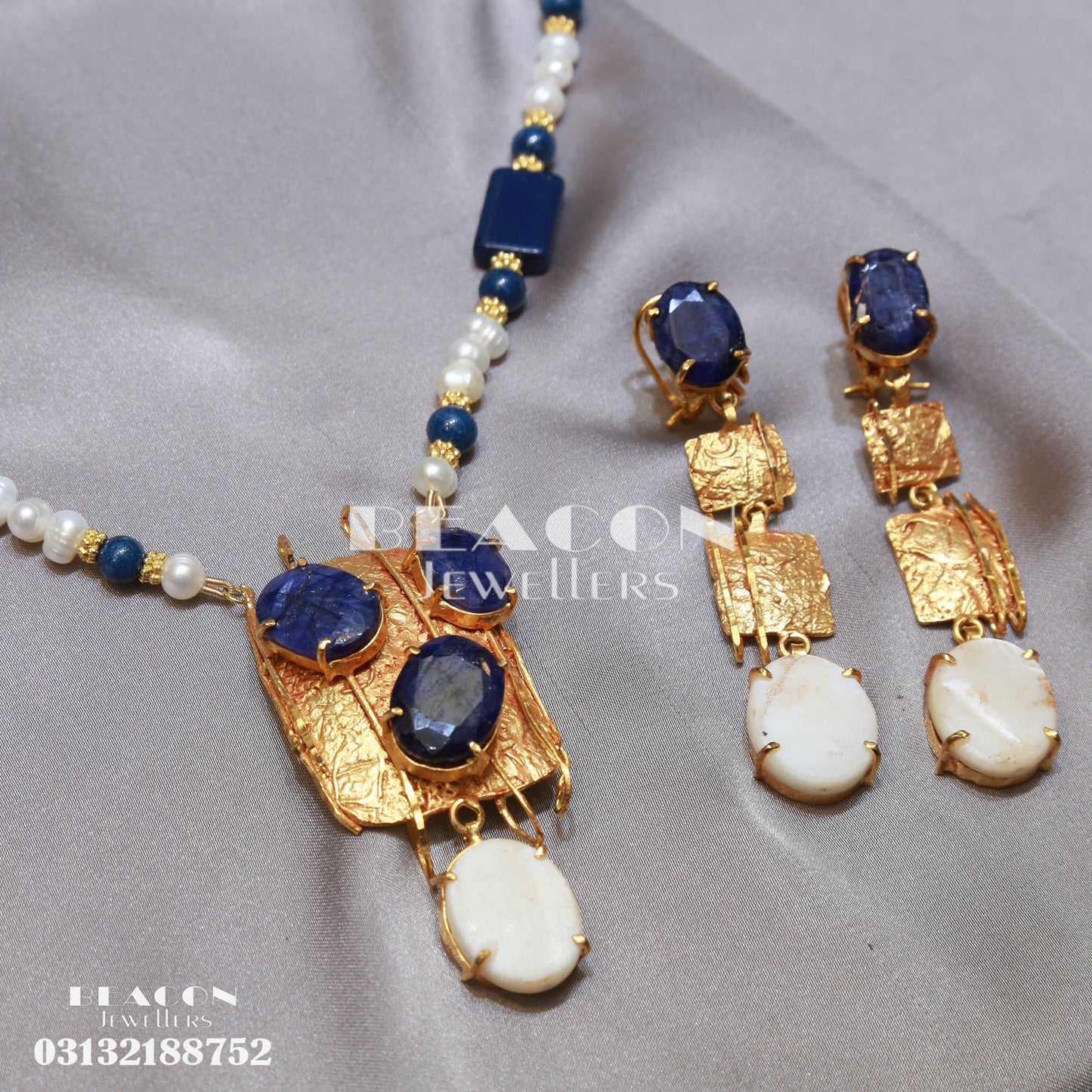 Necklace and Earrings 70