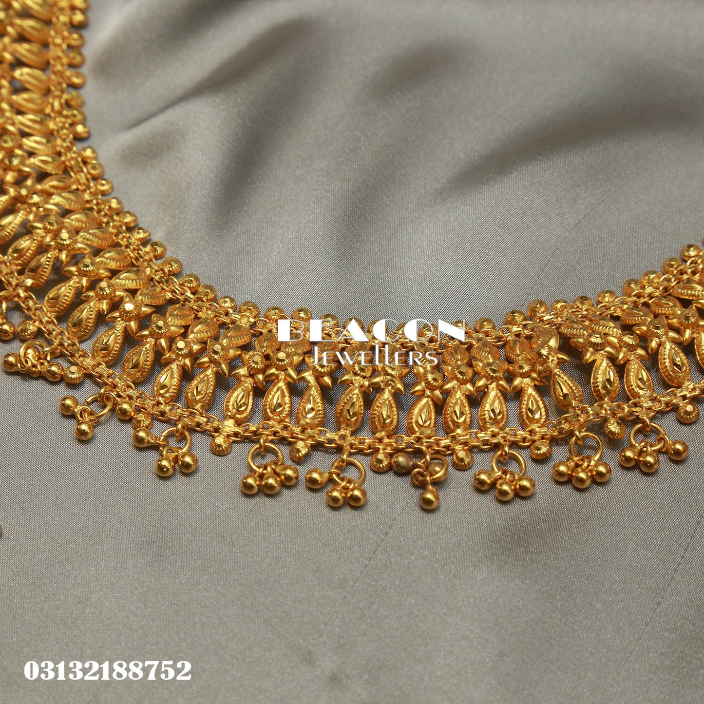 Necklace Ring Bindi and Earrings 15
