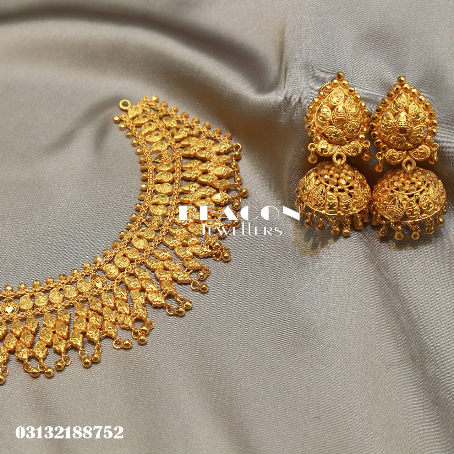 Choker Maala Ring Bindi and Earrings 07