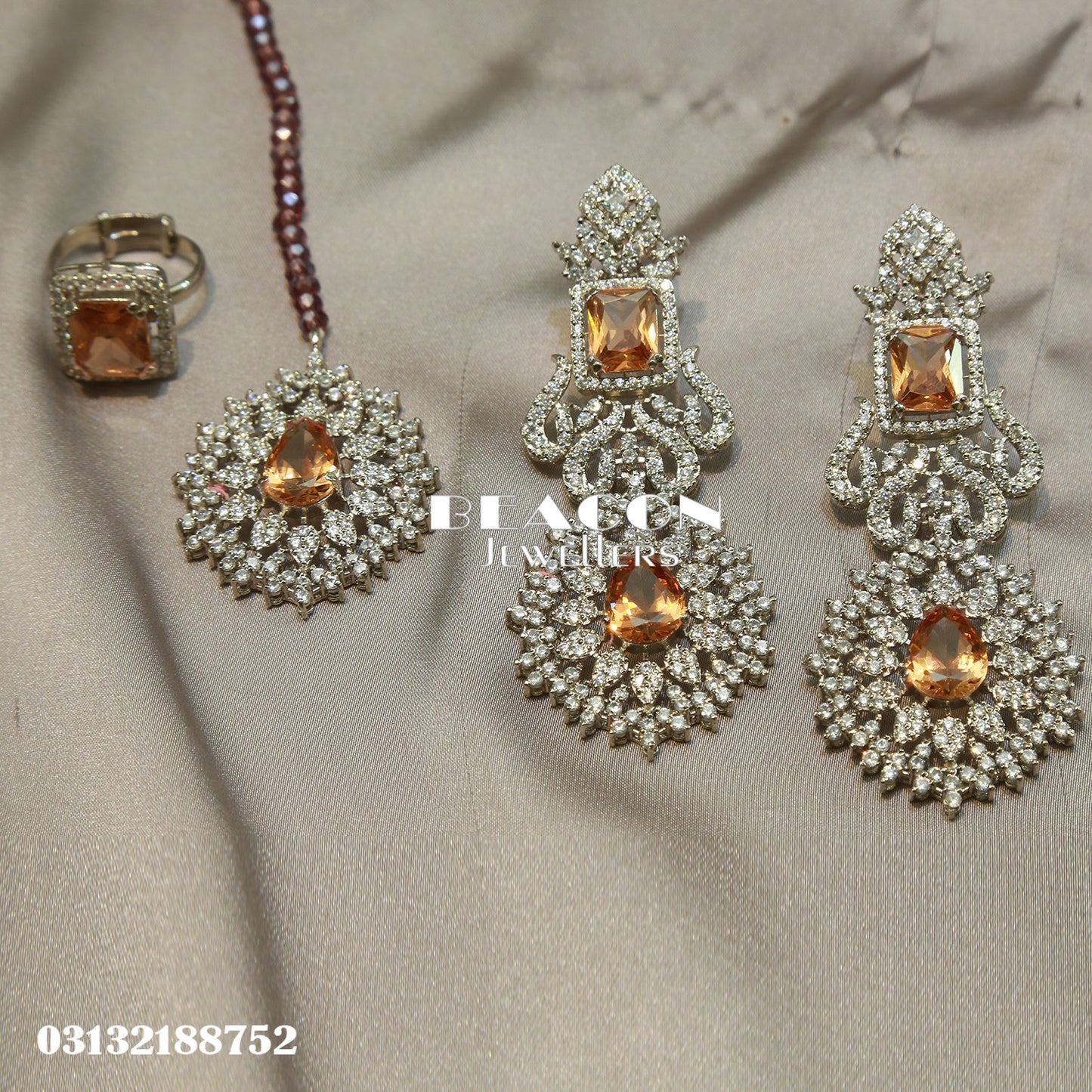 Necklace Set With Ring Tika and Earrings