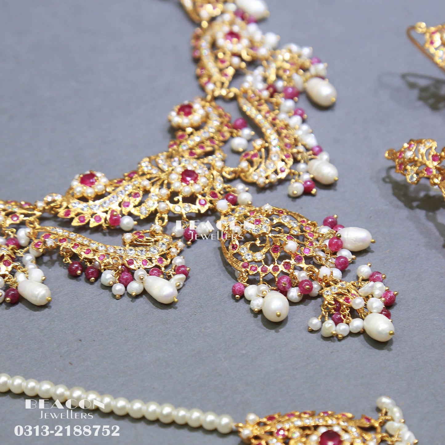 Necklace with Bindi and Earrings 46