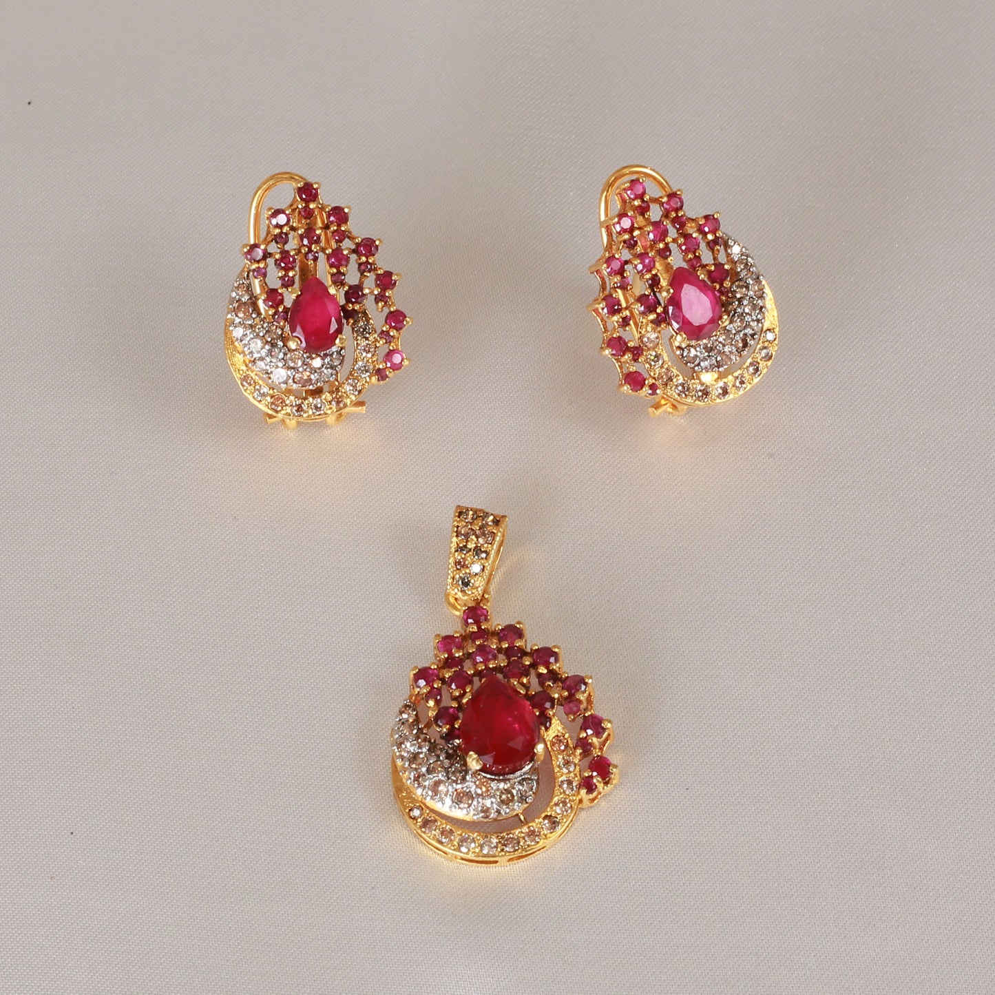 pendant set