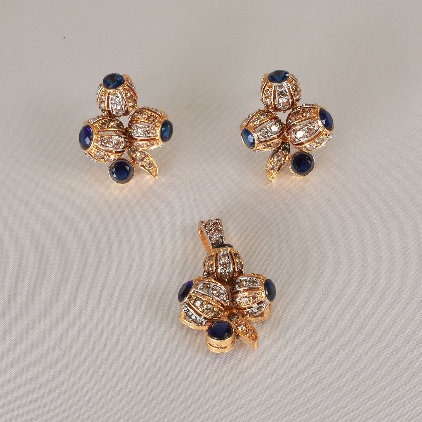 pendant set